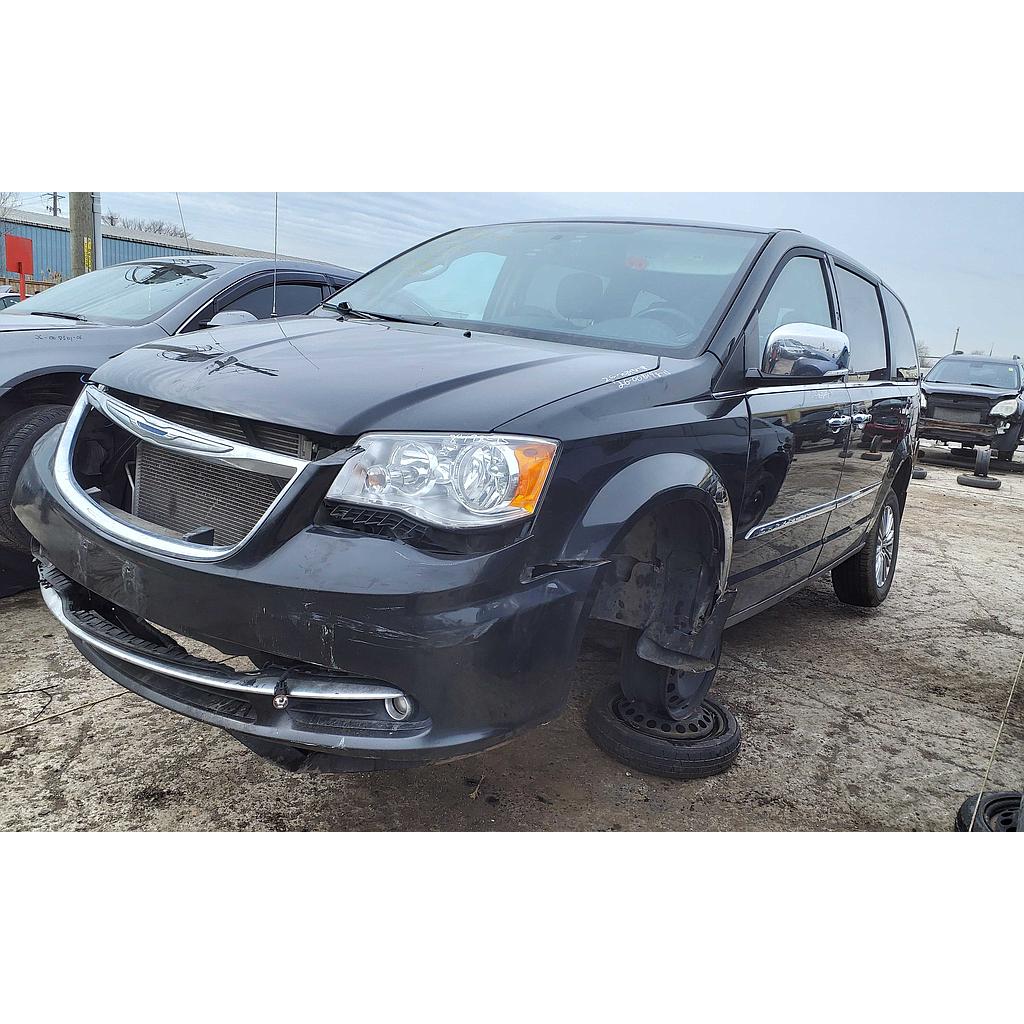 CHRYSLER TOWN & COUNTRY 2015