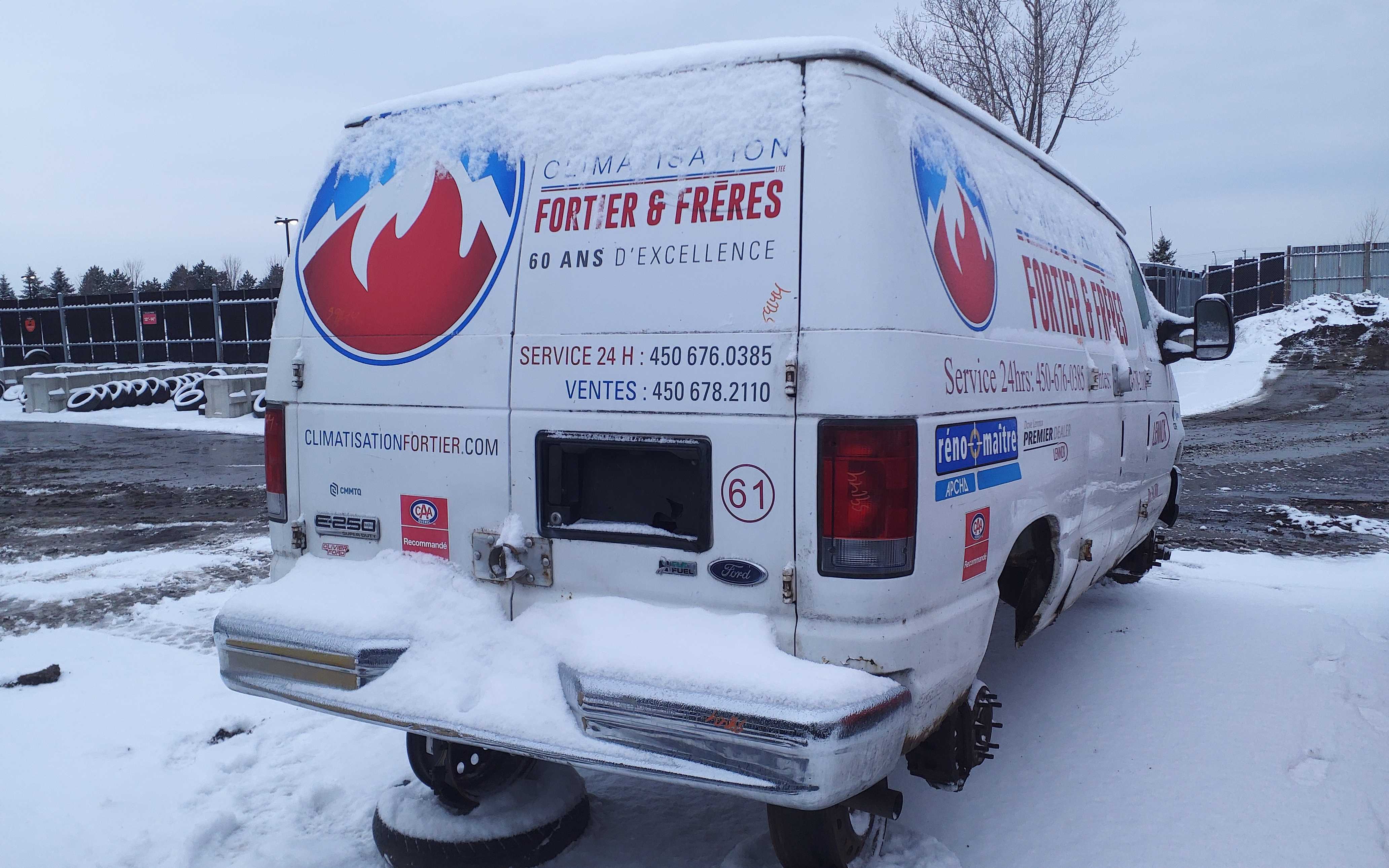 FORD ECONOLINE 2009