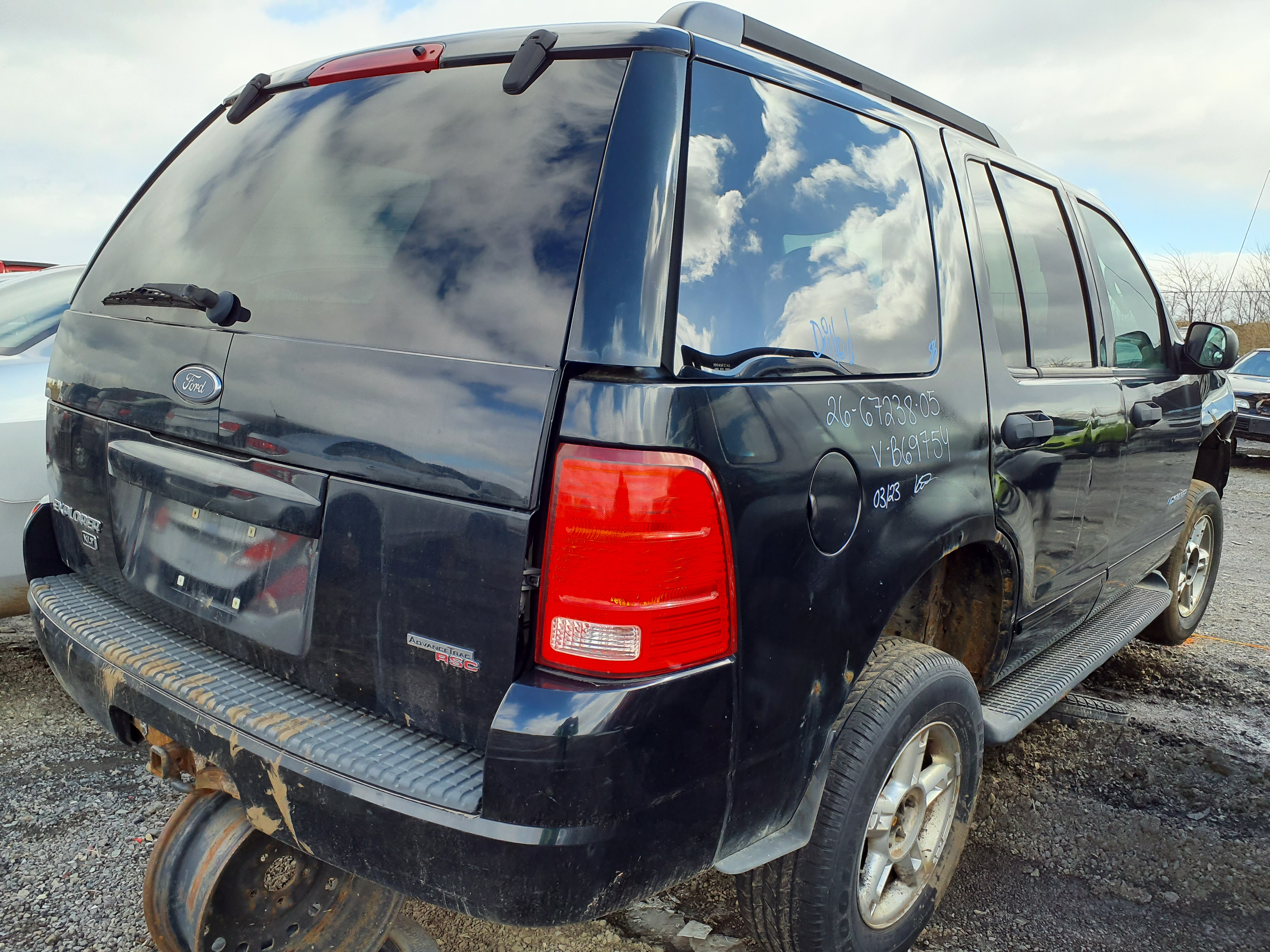 FORD EXPLORER 2005