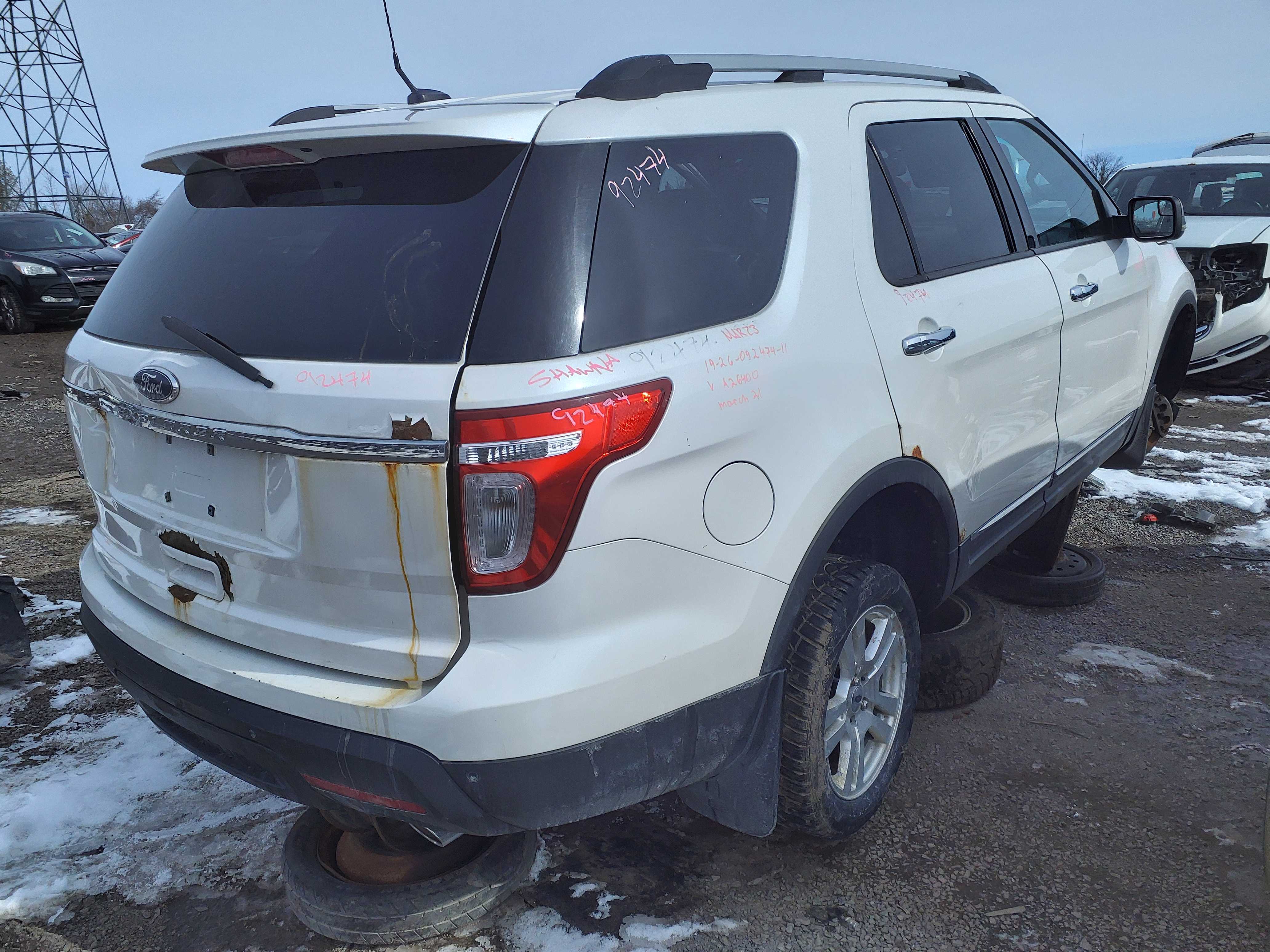 FORD EXPLORER 2011