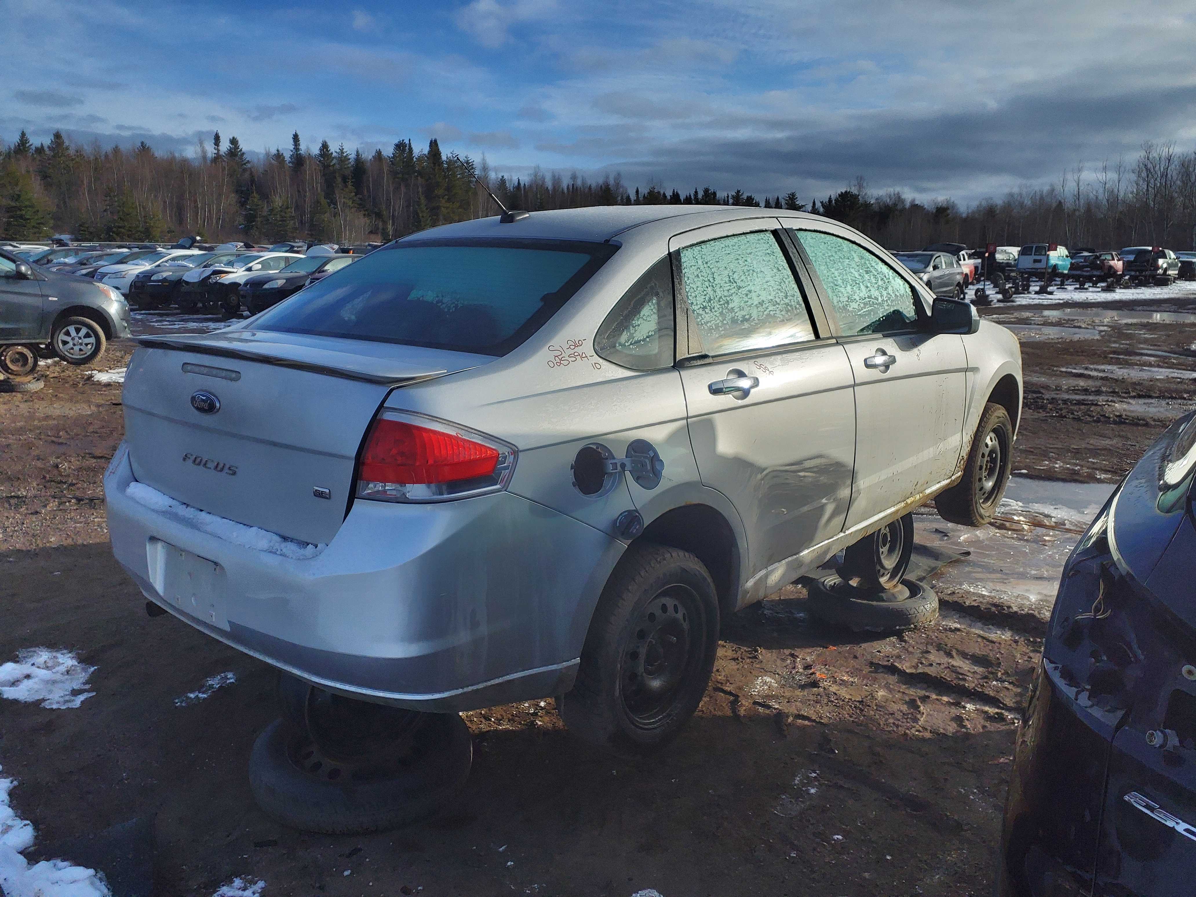 FORD FOCUS 2010