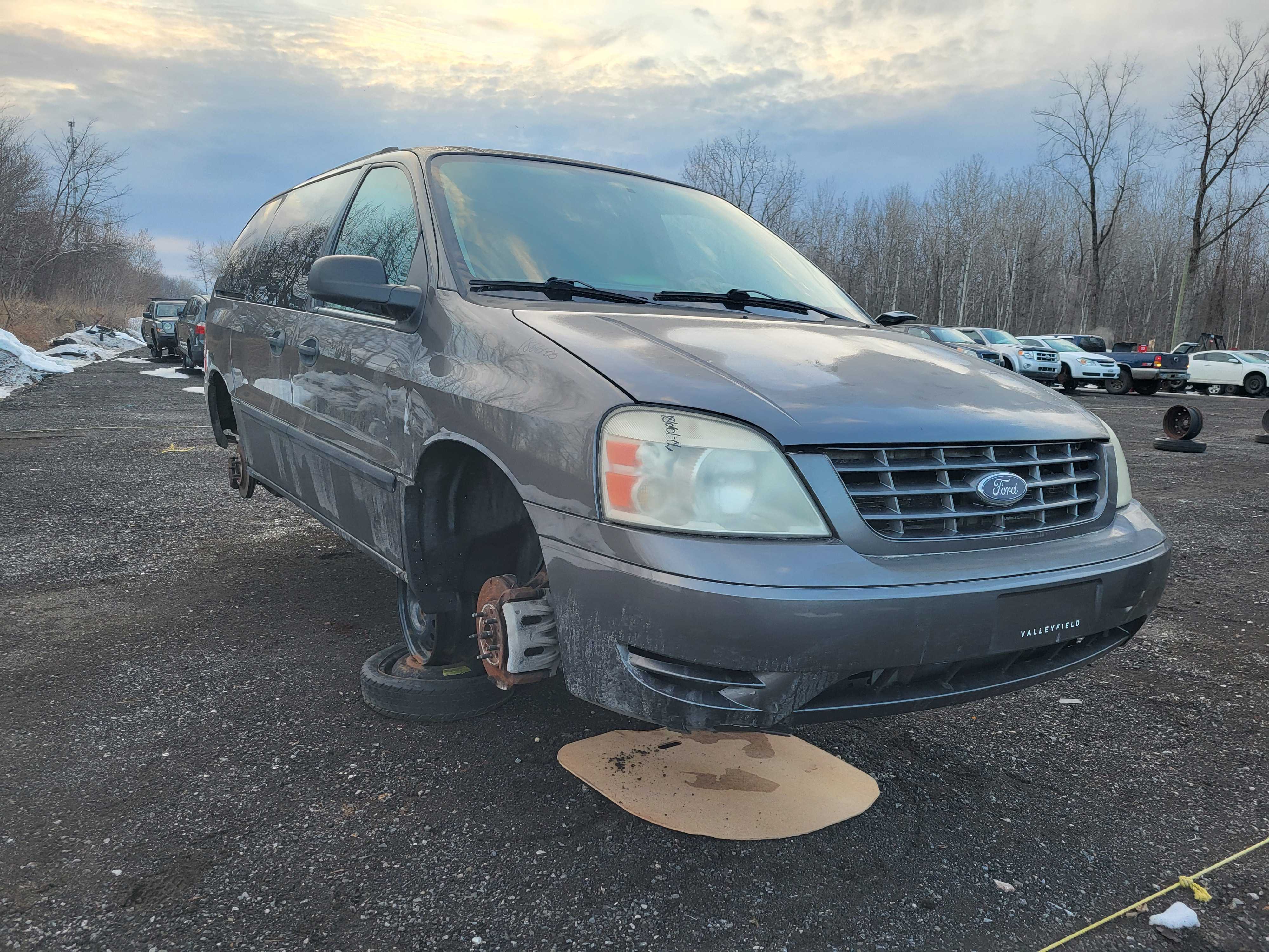 FORD FREESTAR 2006