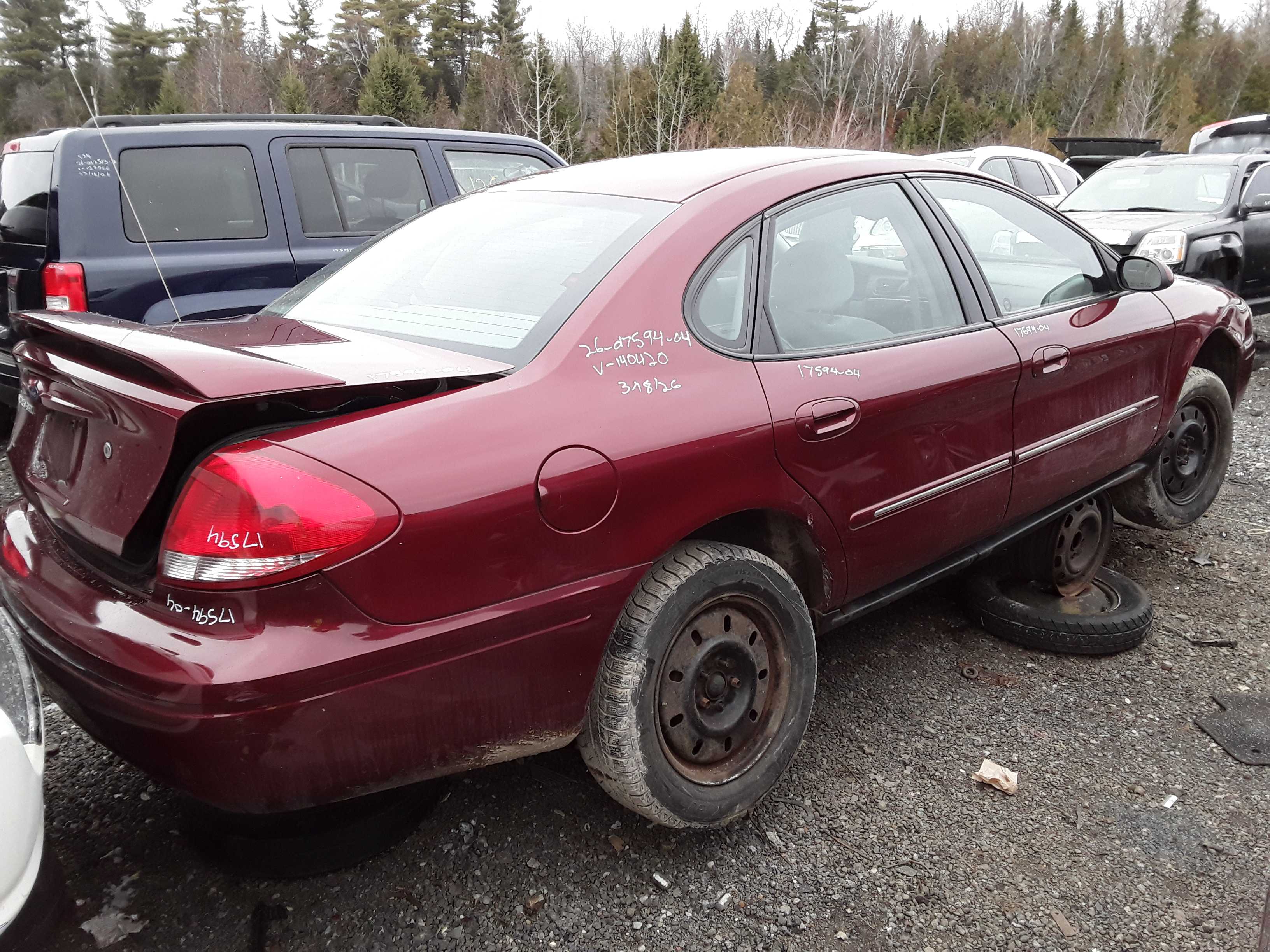 FORD TAURUS 2004