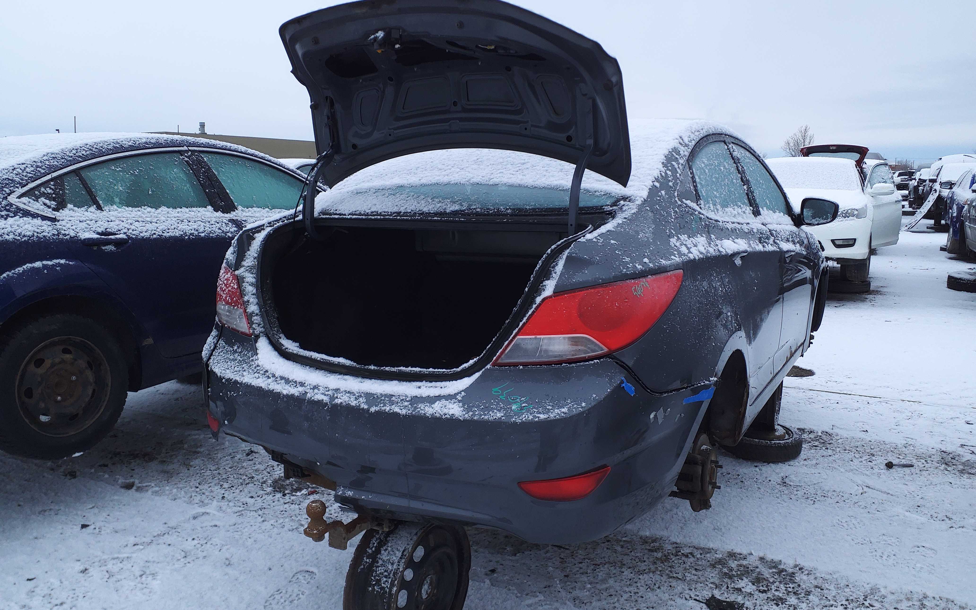 HYUNDAI ACCENT 2012