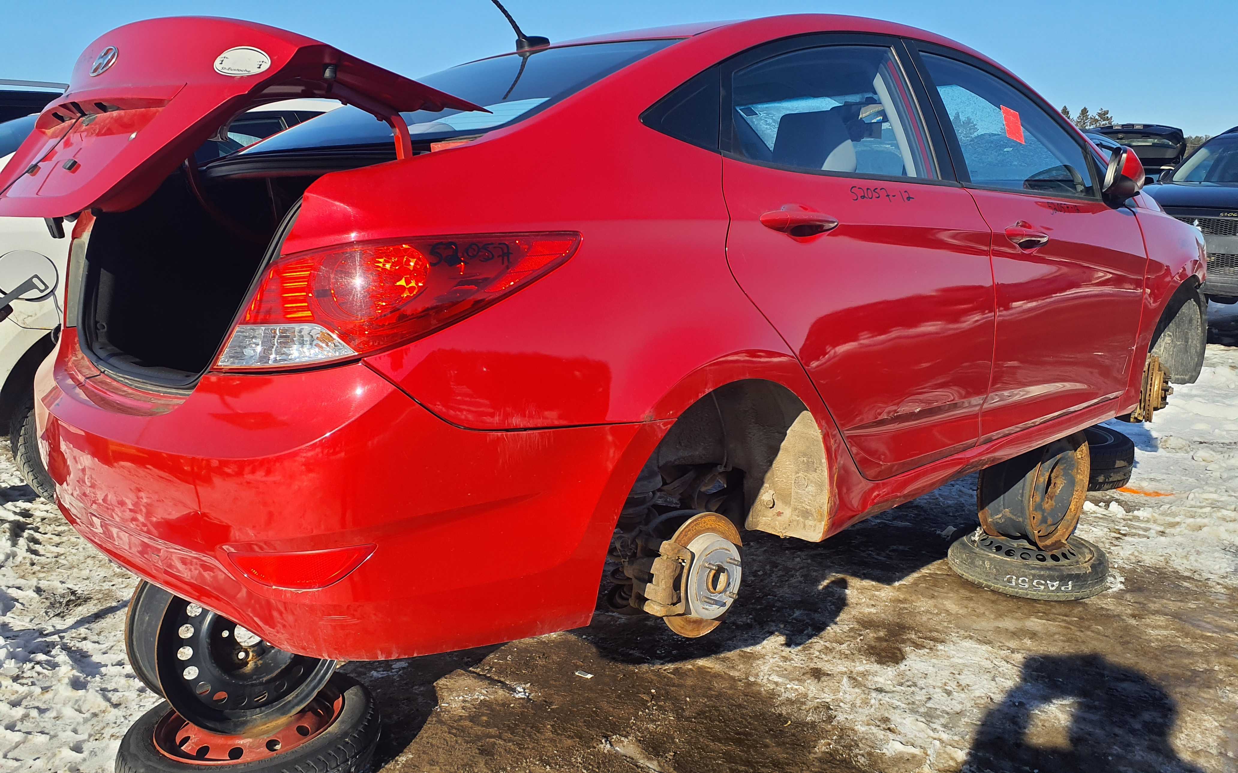 HYUNDAI ACCENT 2012