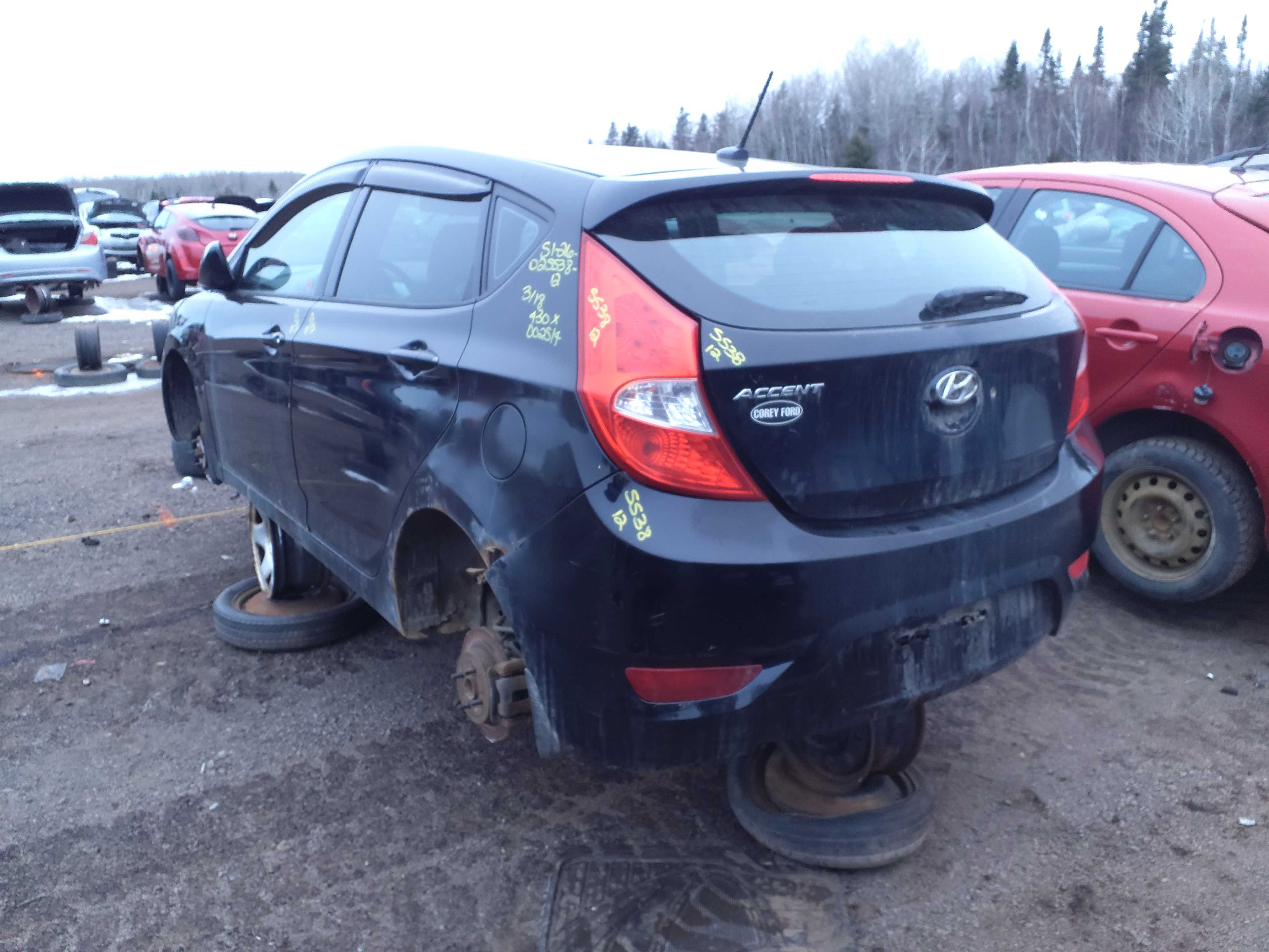 HYUNDAI ACCENT 2012