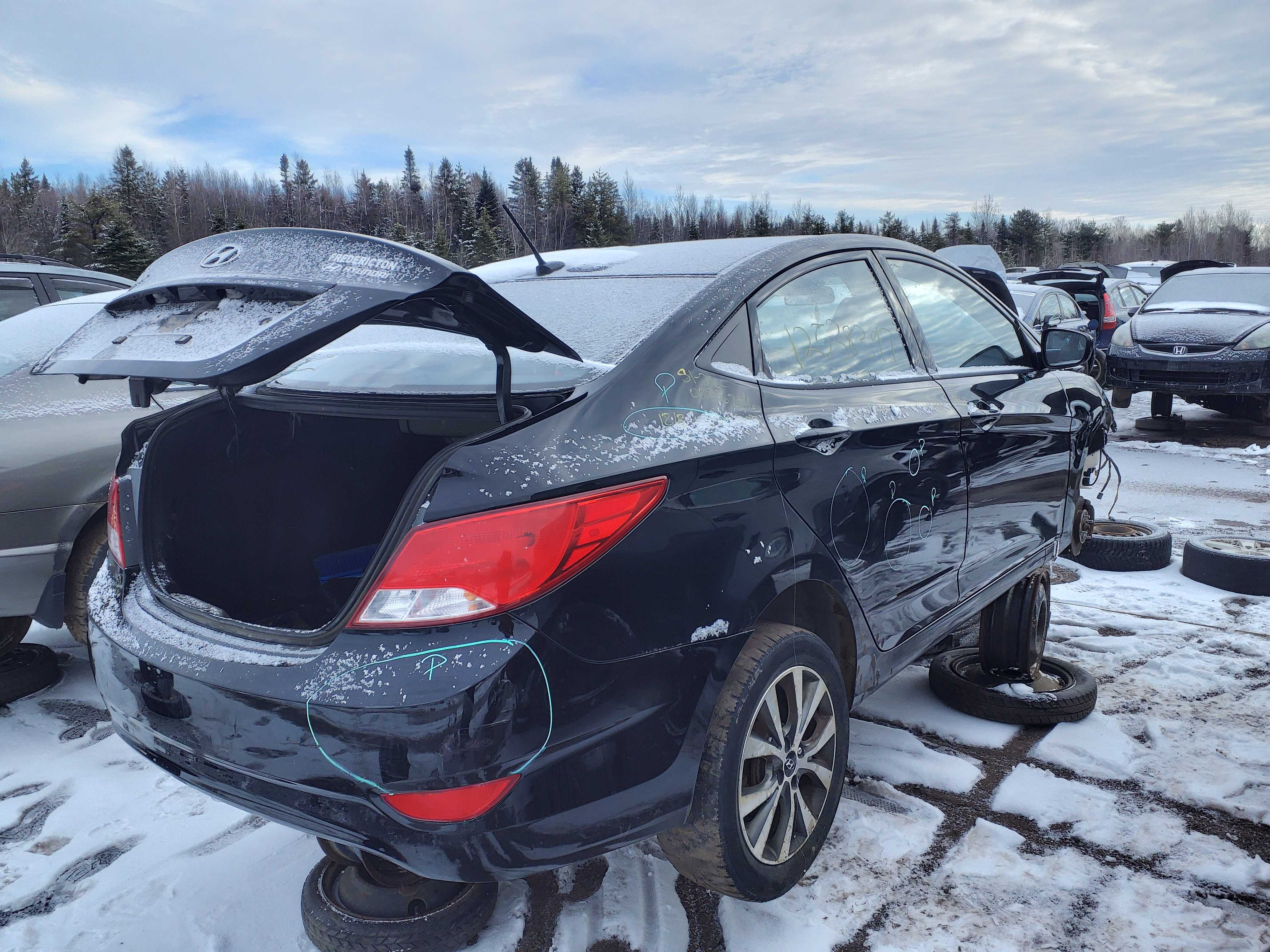 HYUNDAI ACCENT 2016