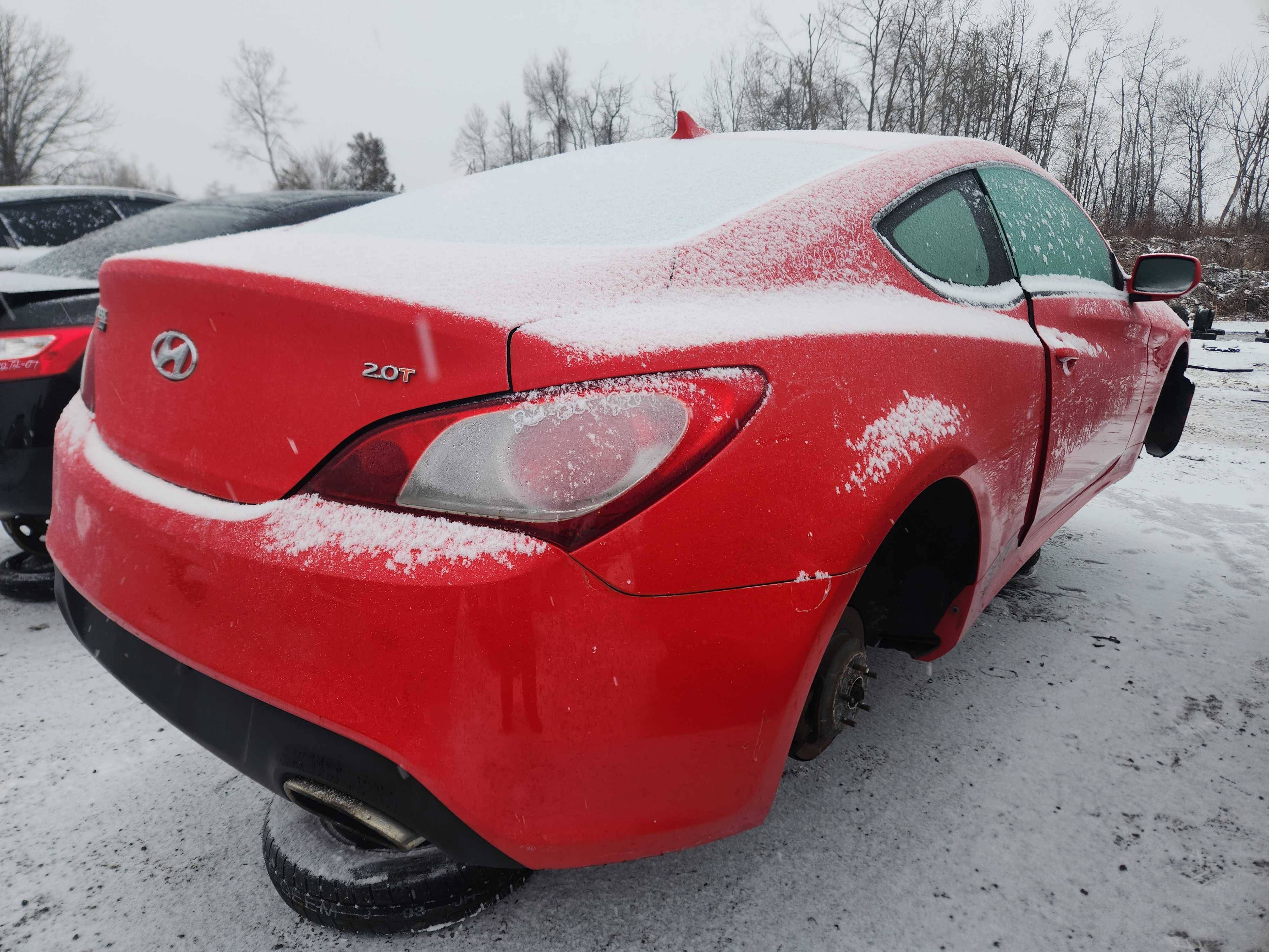 HYUNDAI GENESIS 2011