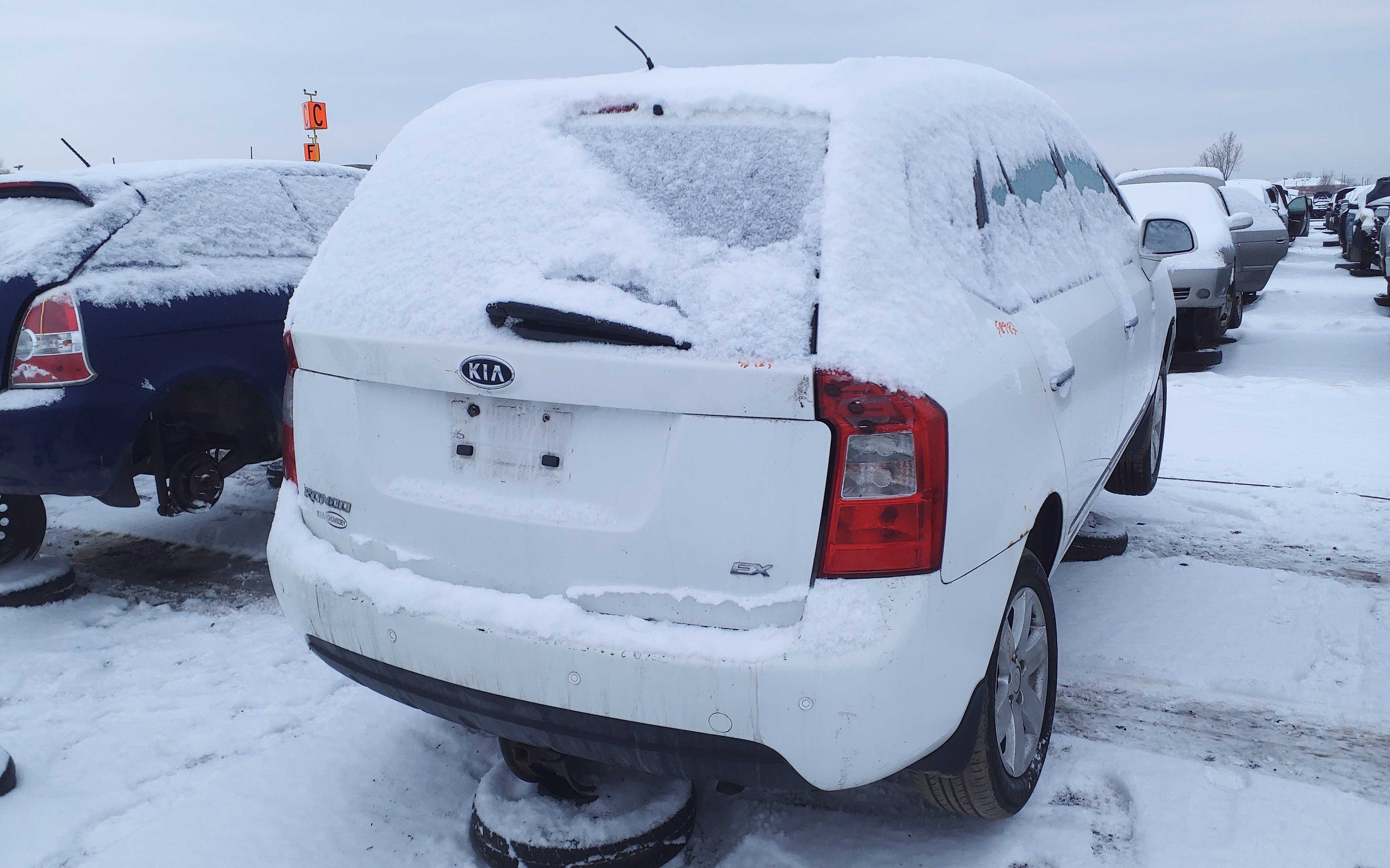 KIA RONDO 2008
