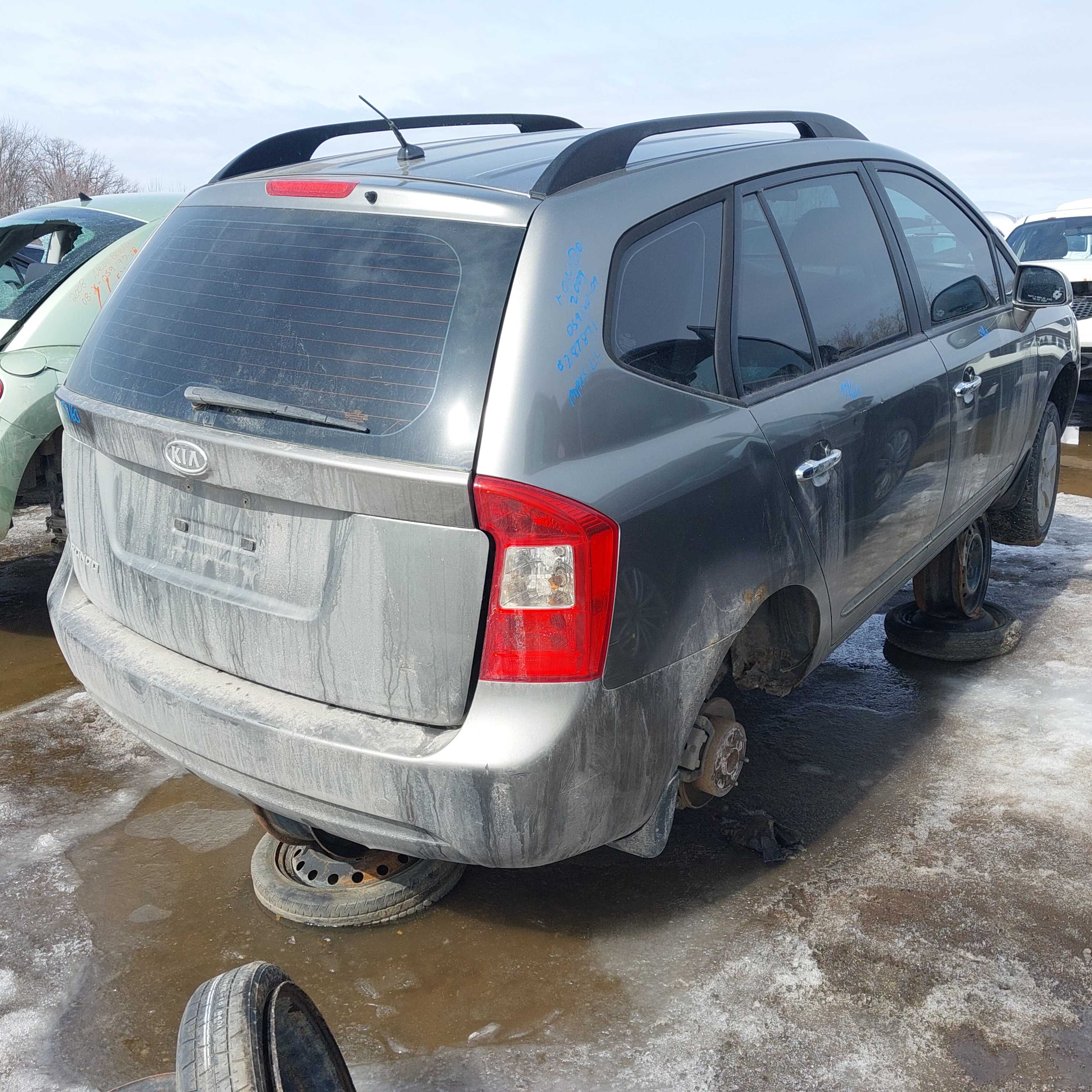 KIA RONDO 2009