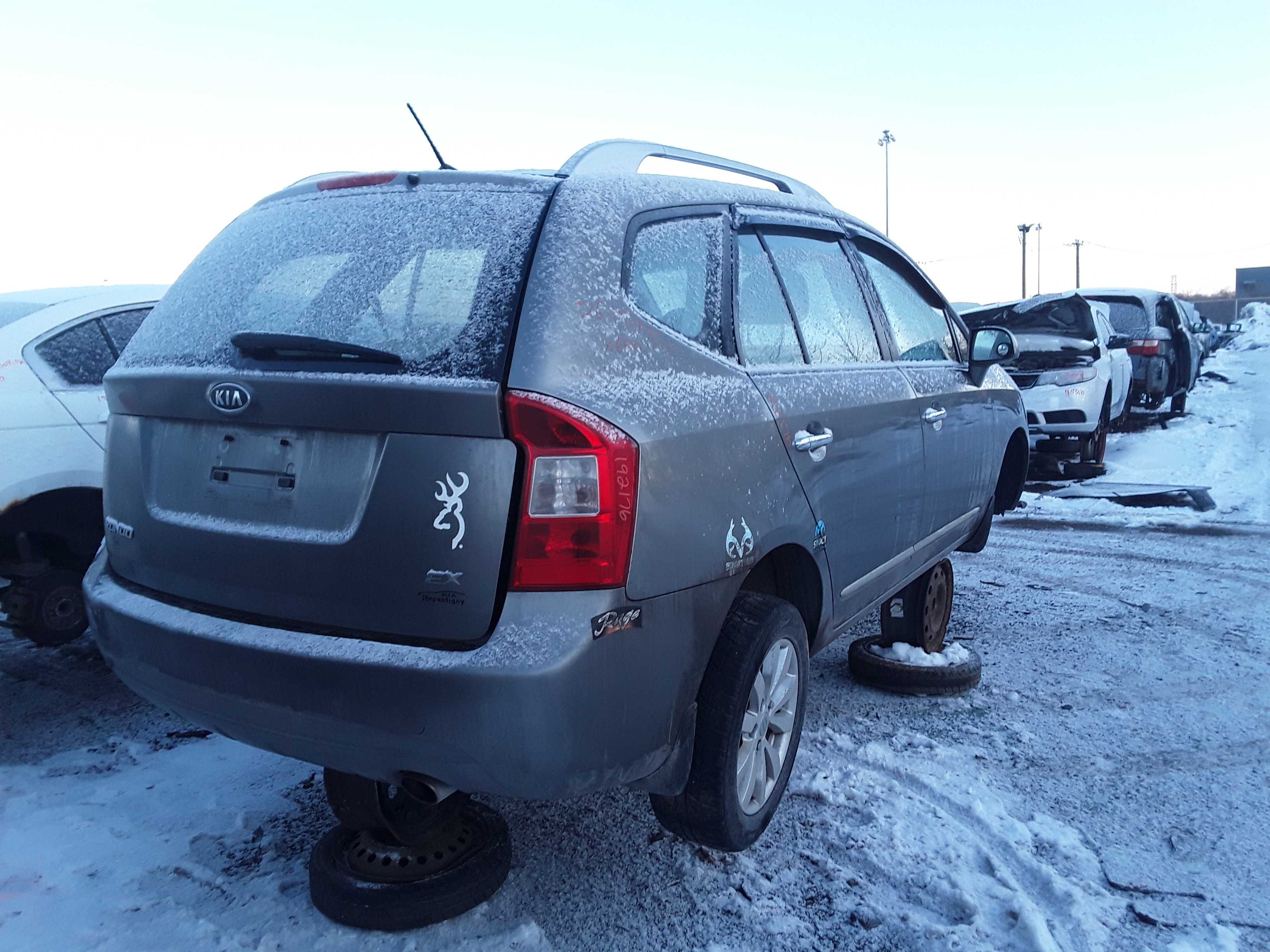 KIA RONDO 2011