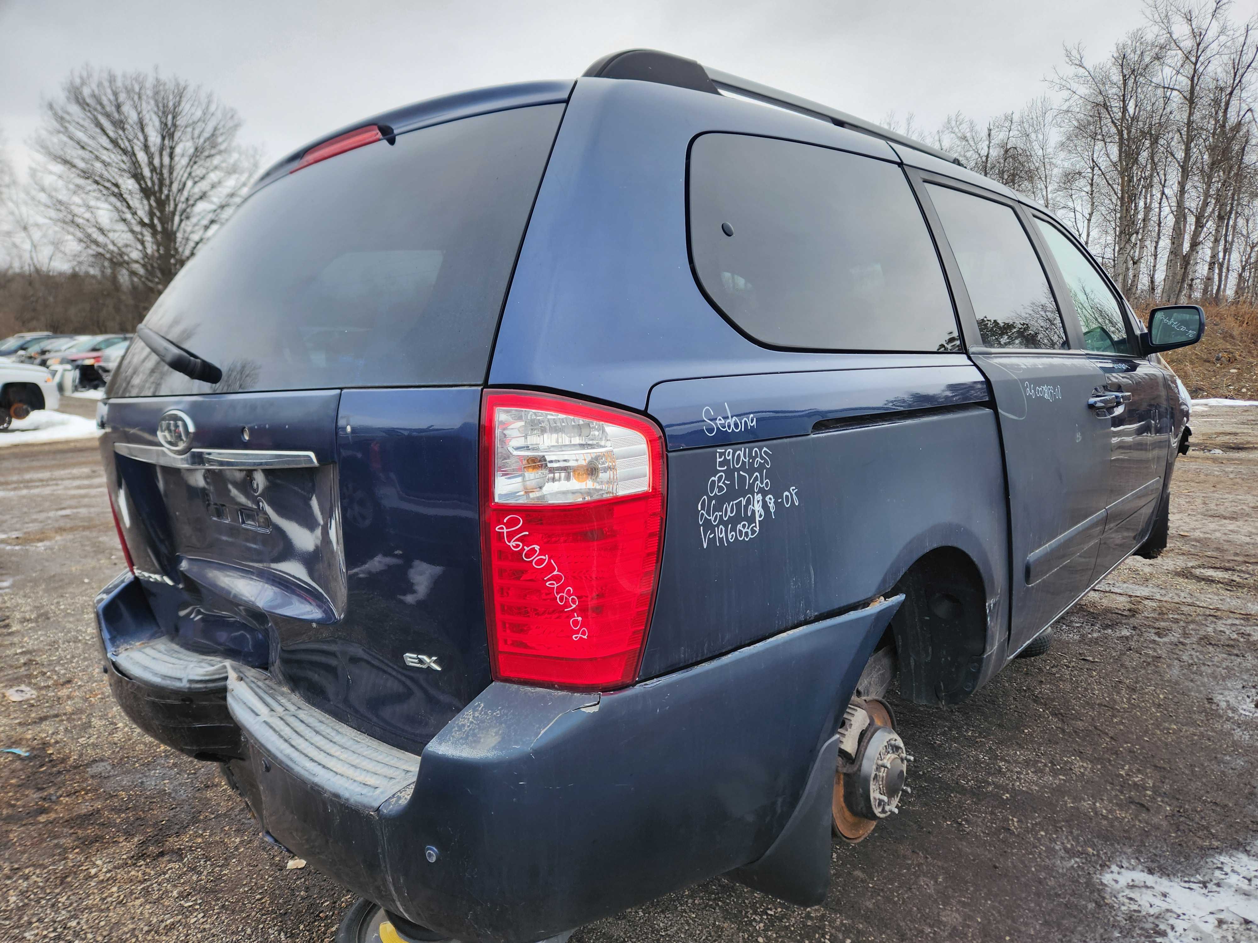 KIA SEDONA 2008