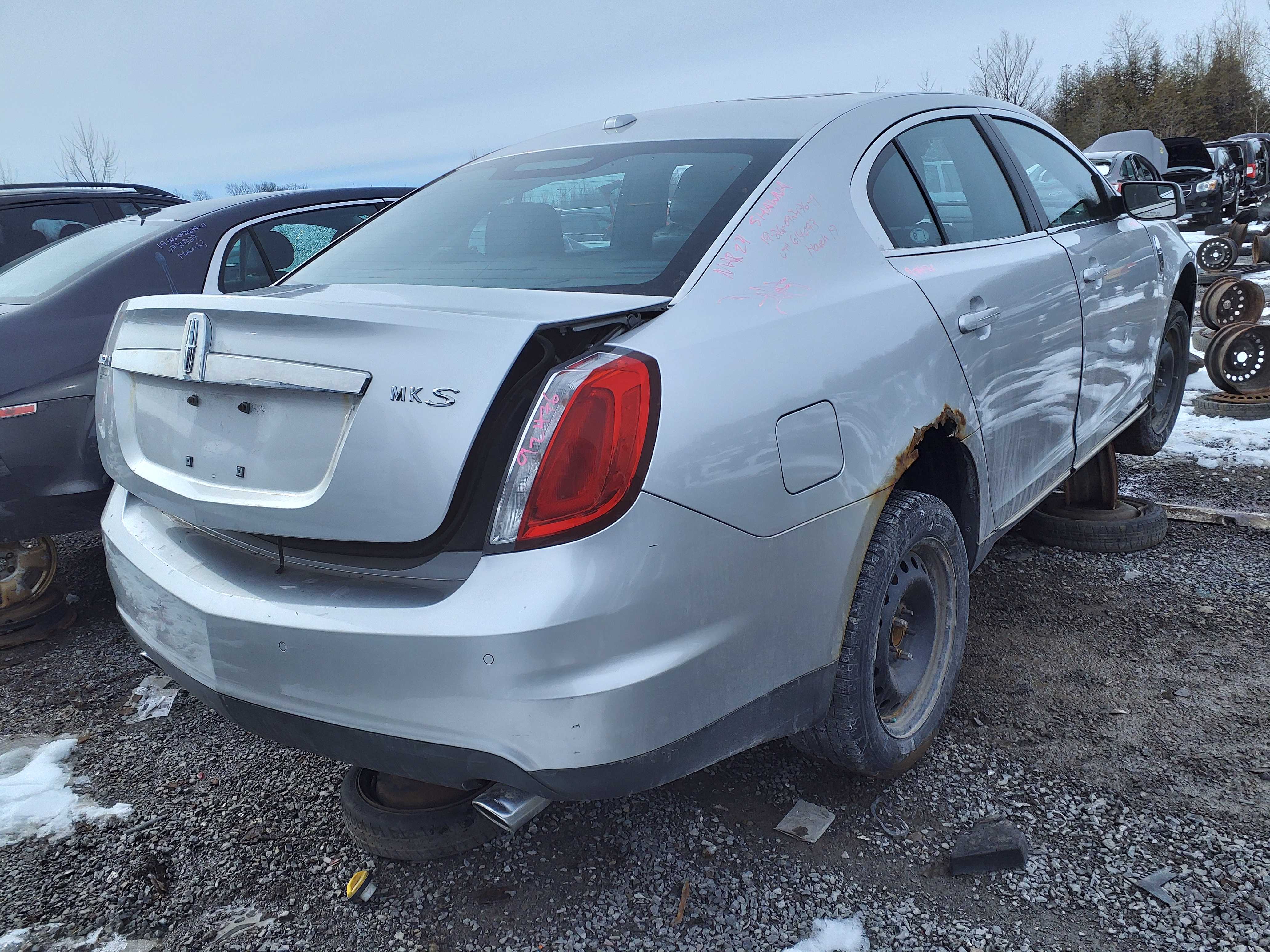 LINCOLN MKS 2011