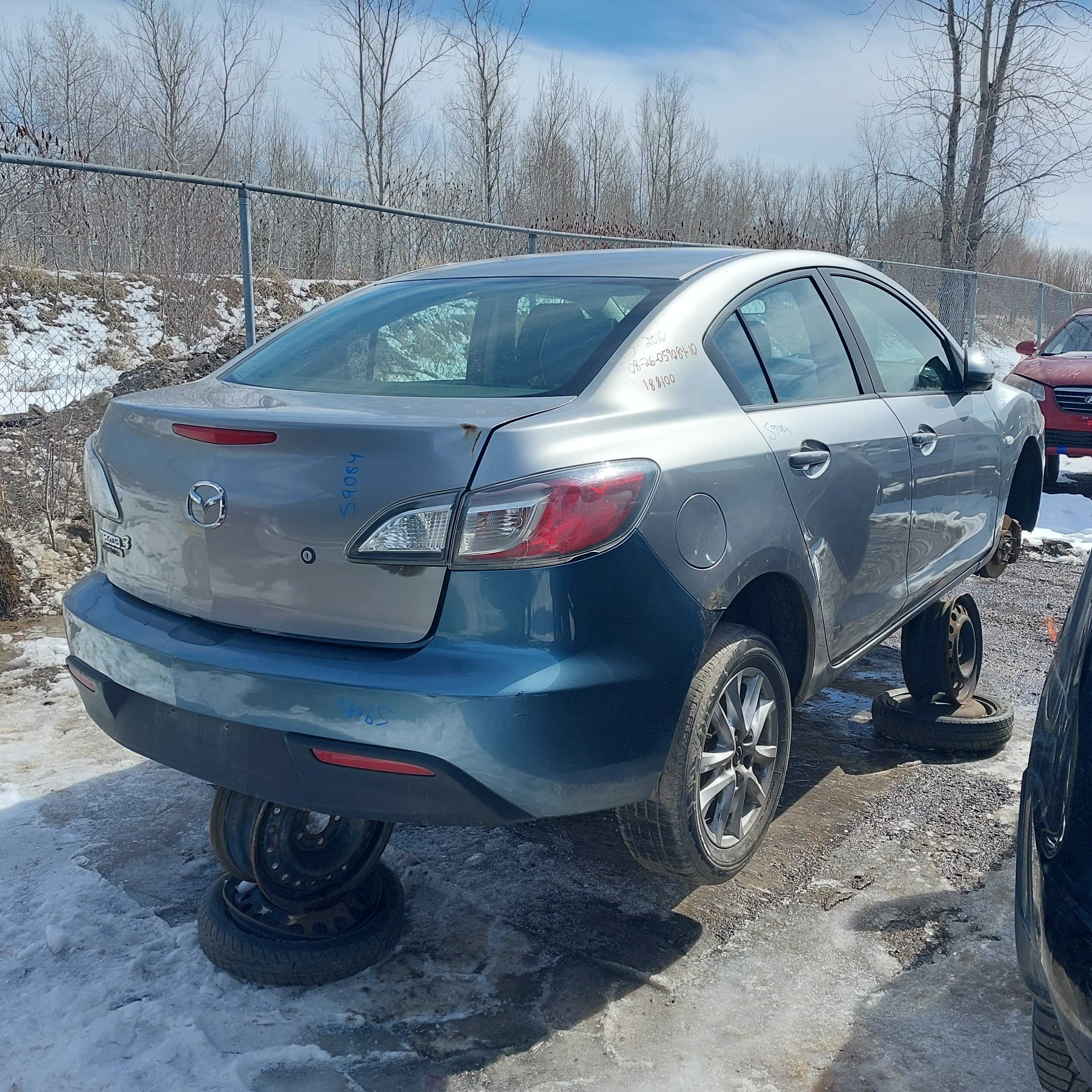 MAZDA MAZDA3 2010