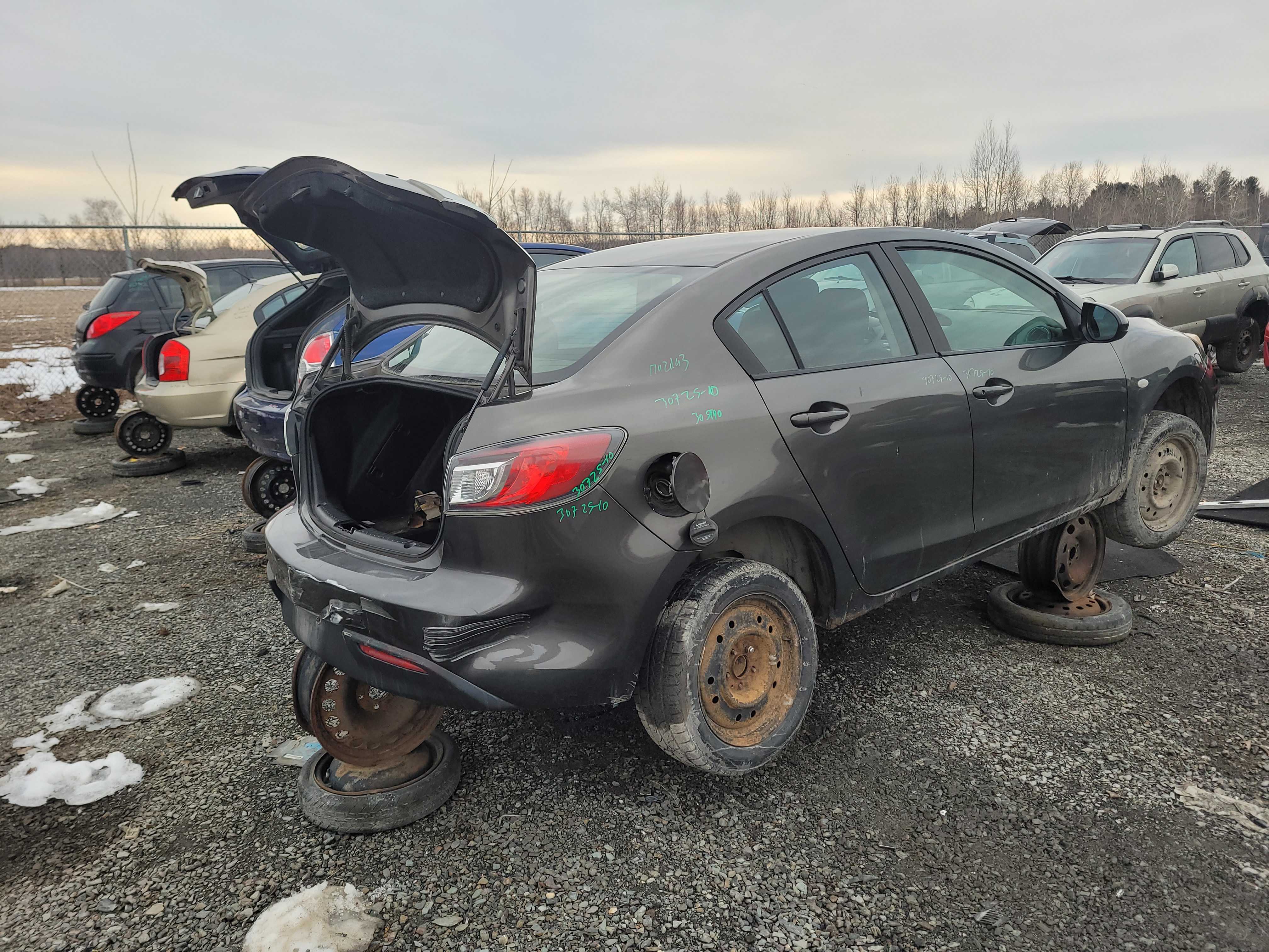 MAZDA MAZDA3 2010