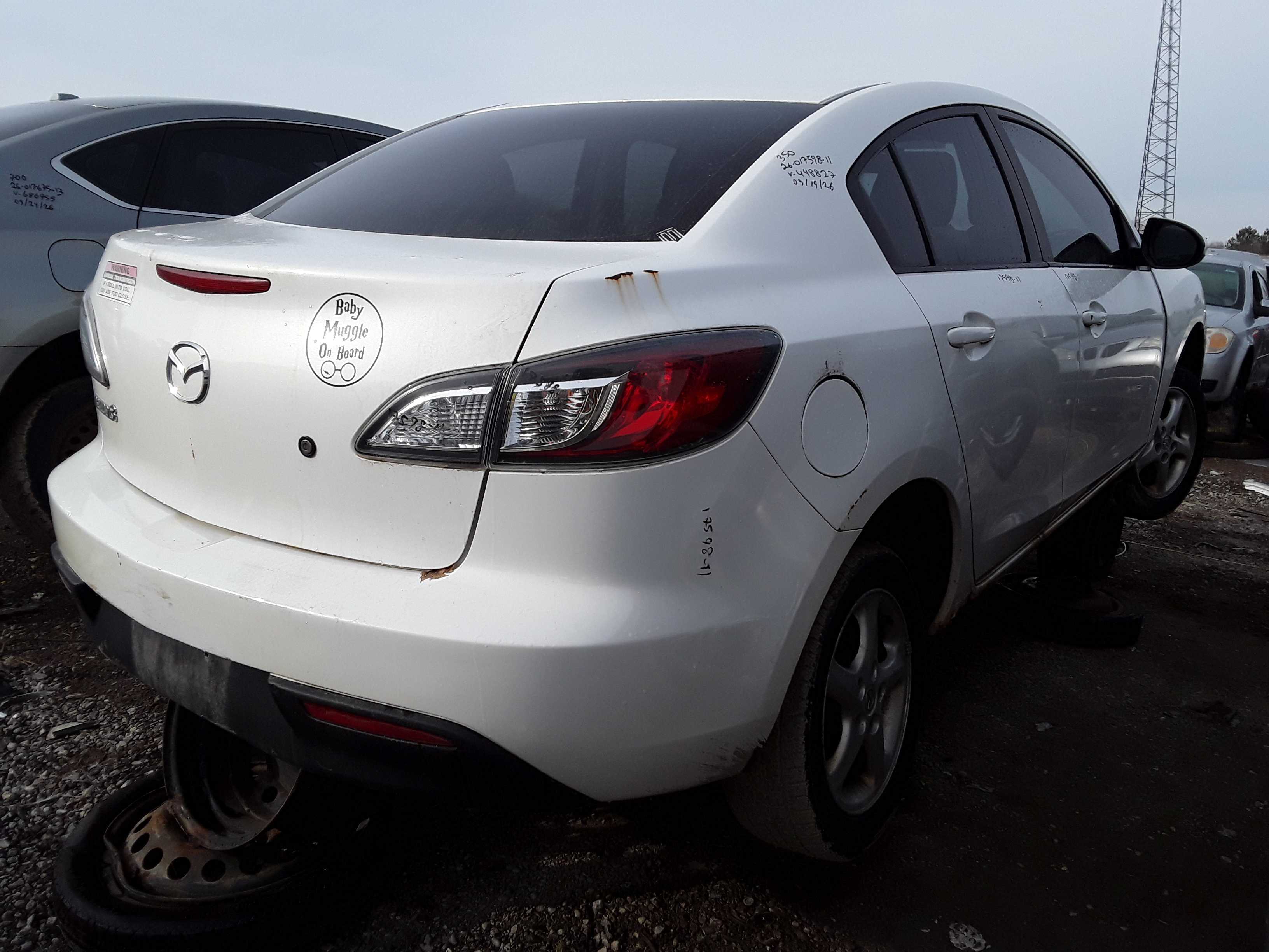 MAZDA MAZDA3 2011
