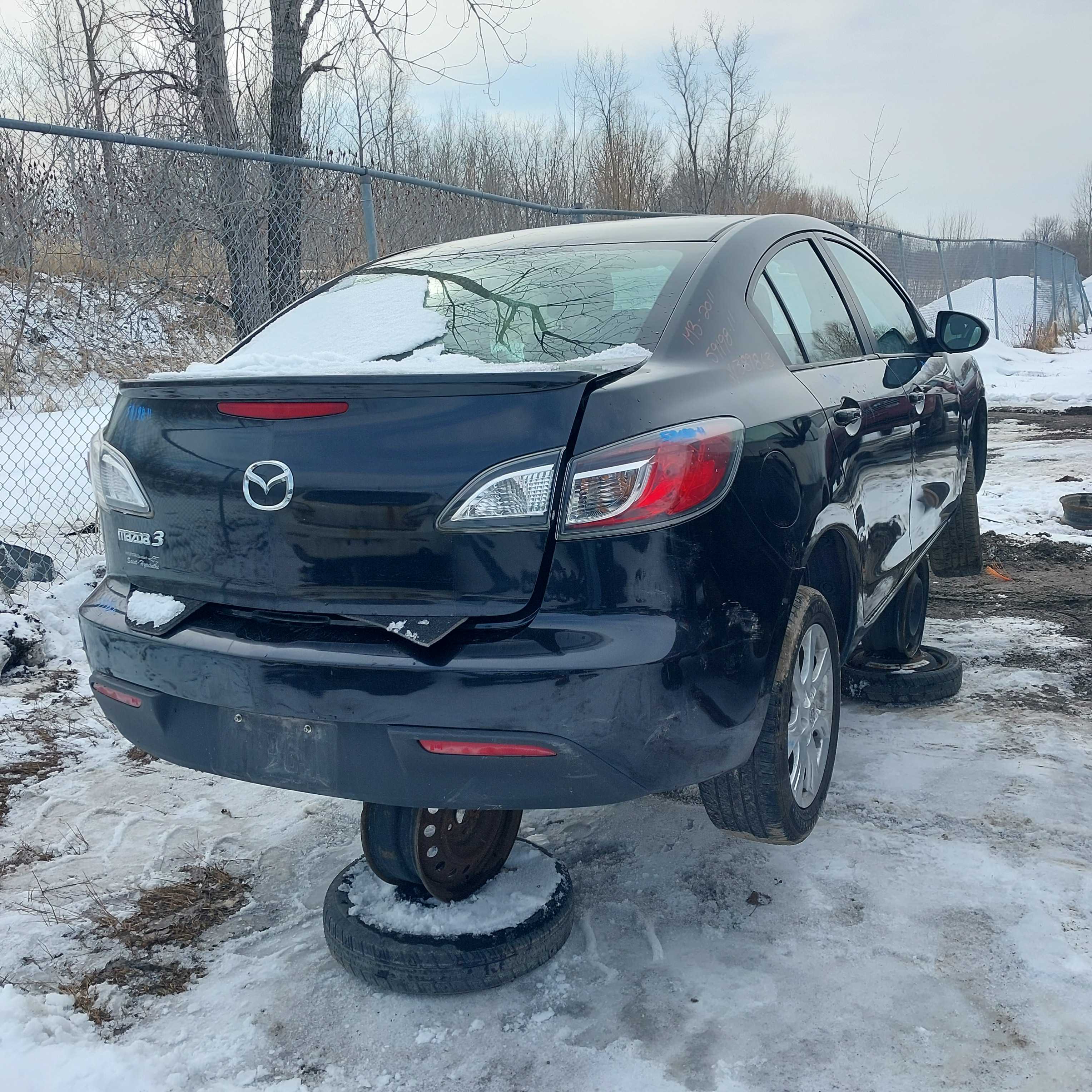 MAZDA MAZDA3 2011
