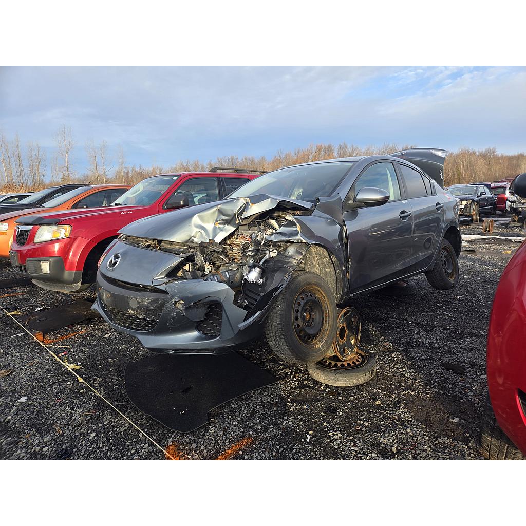 MAZDA MAZDA3 2012