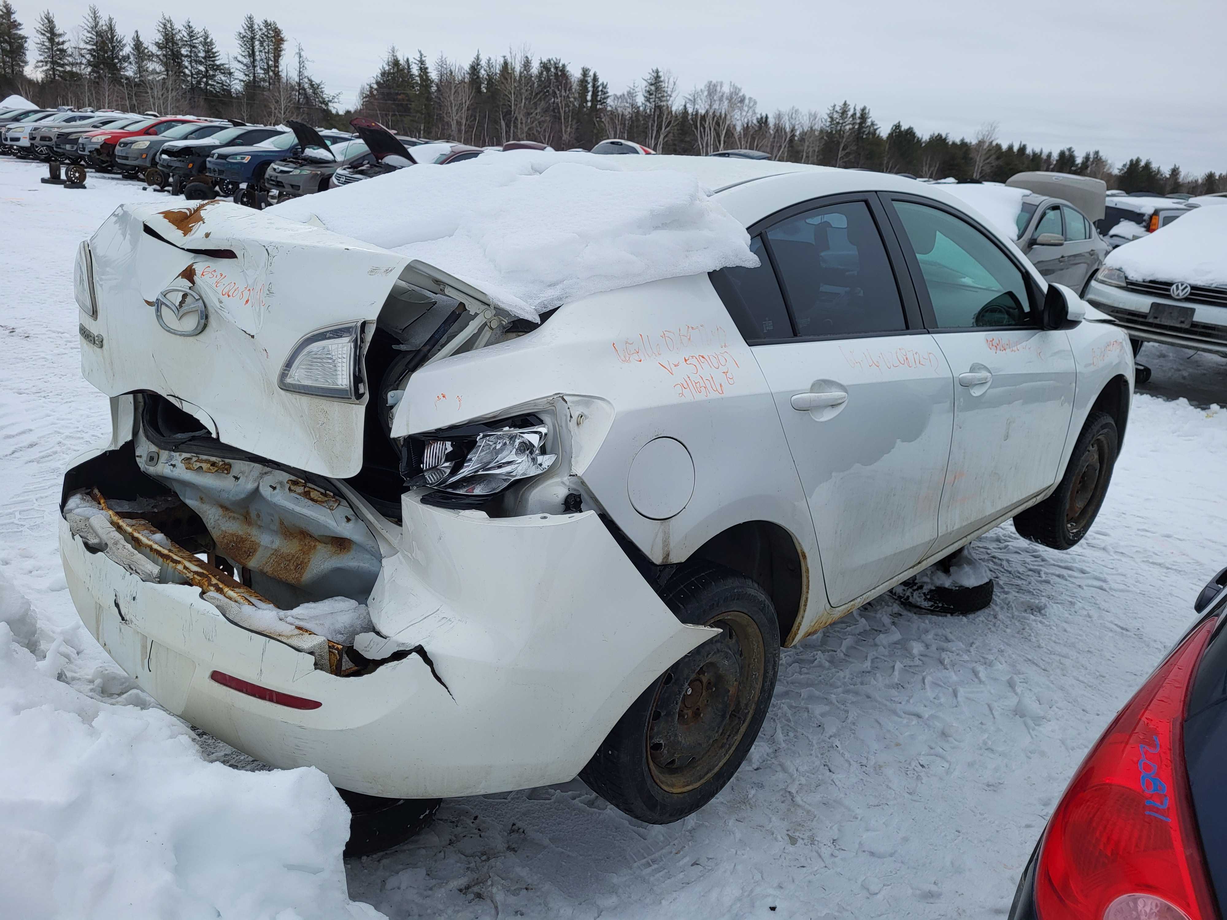 MAZDA MAZDA3 2012