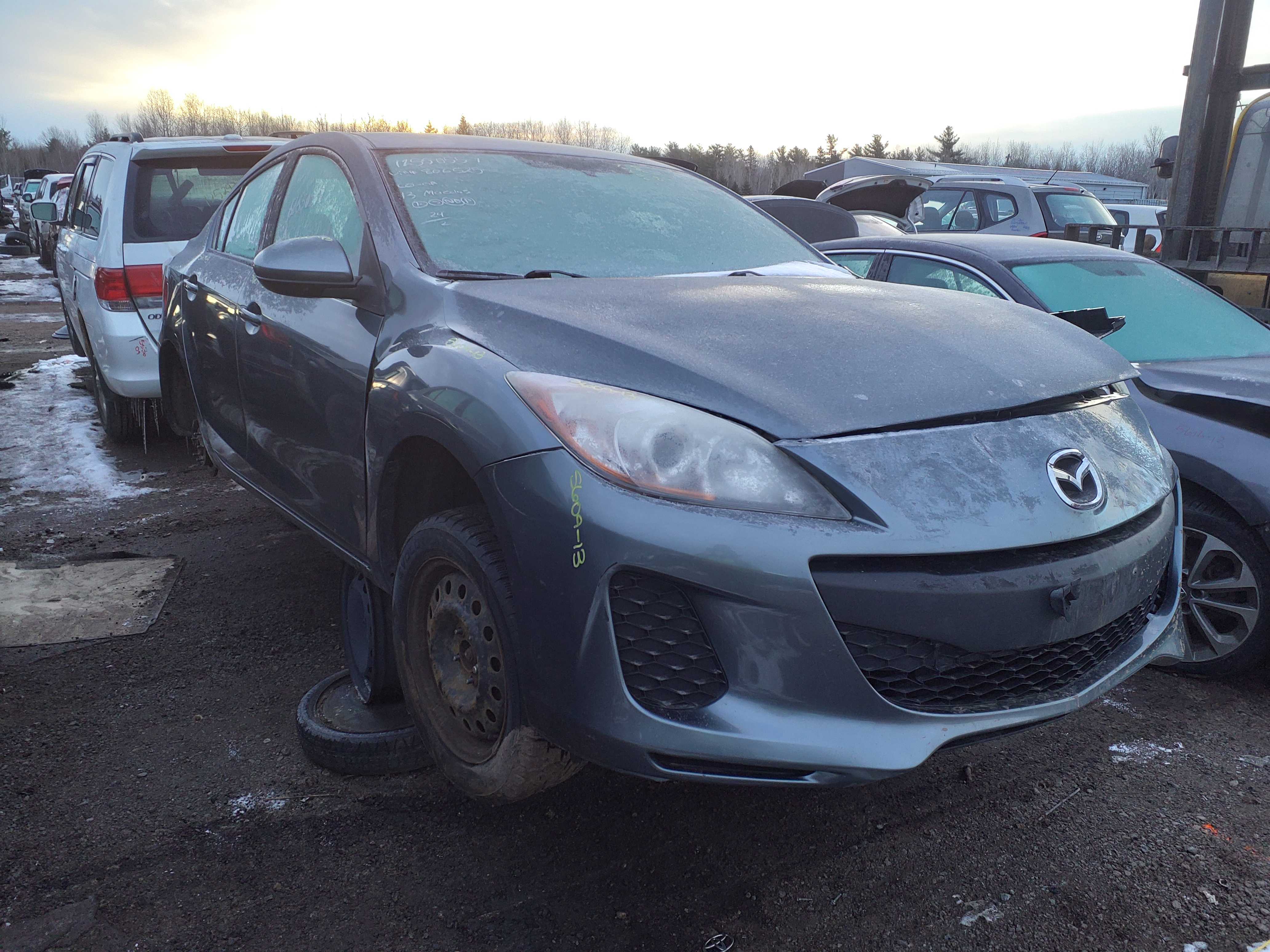 MAZDA MAZDA3 2013