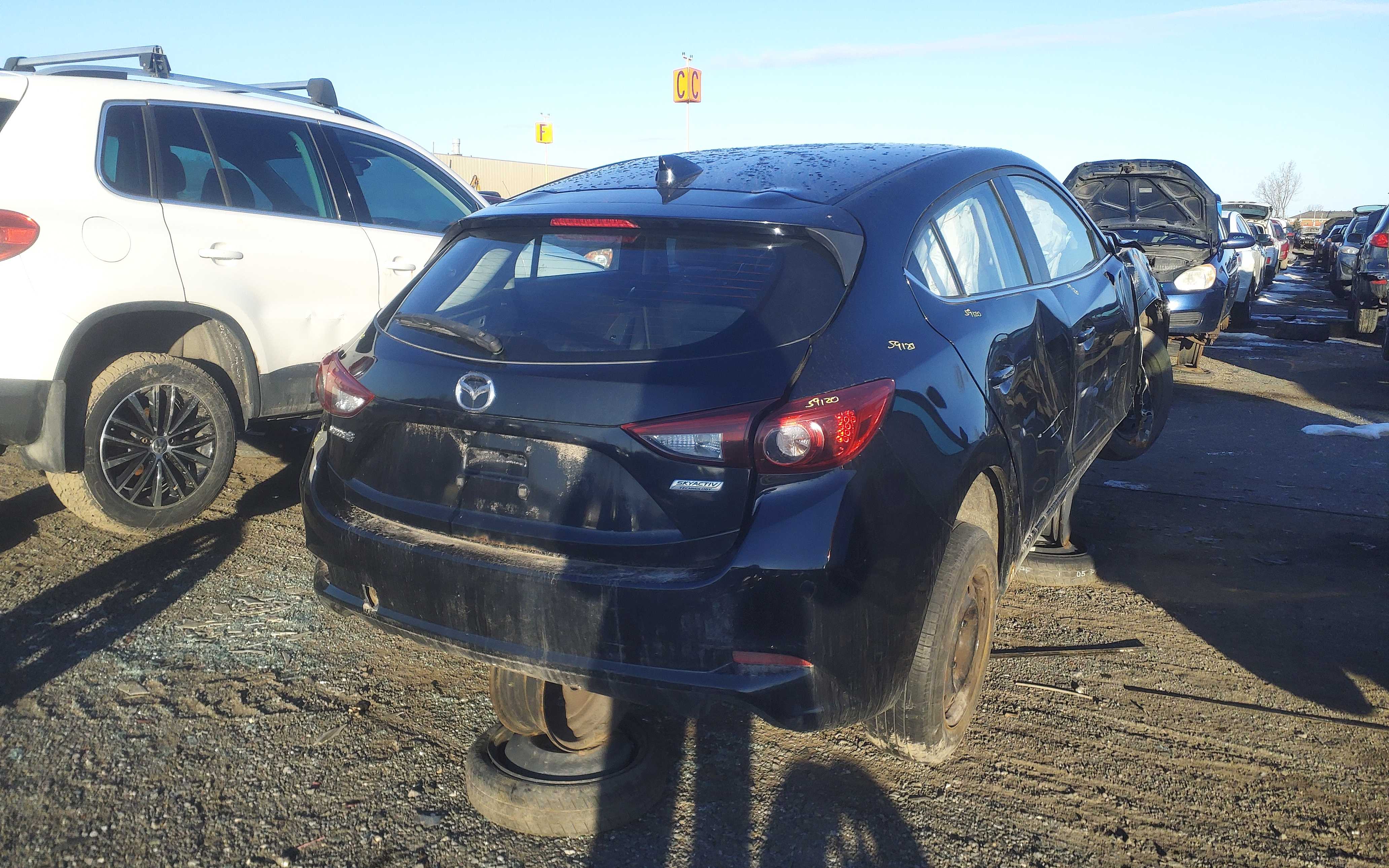 MAZDA MAZDA3 2017