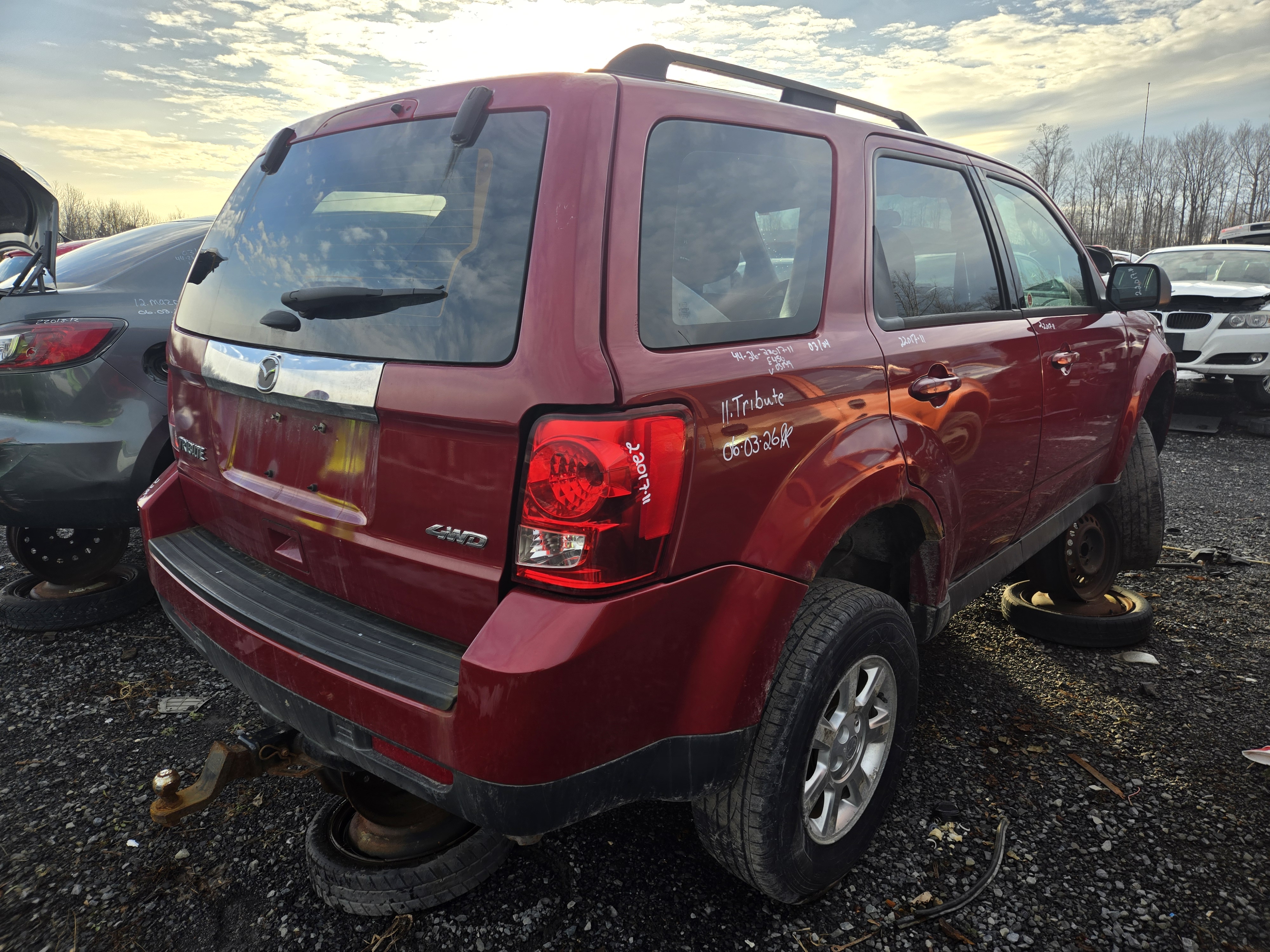 MAZDA TRIBUTE 2011