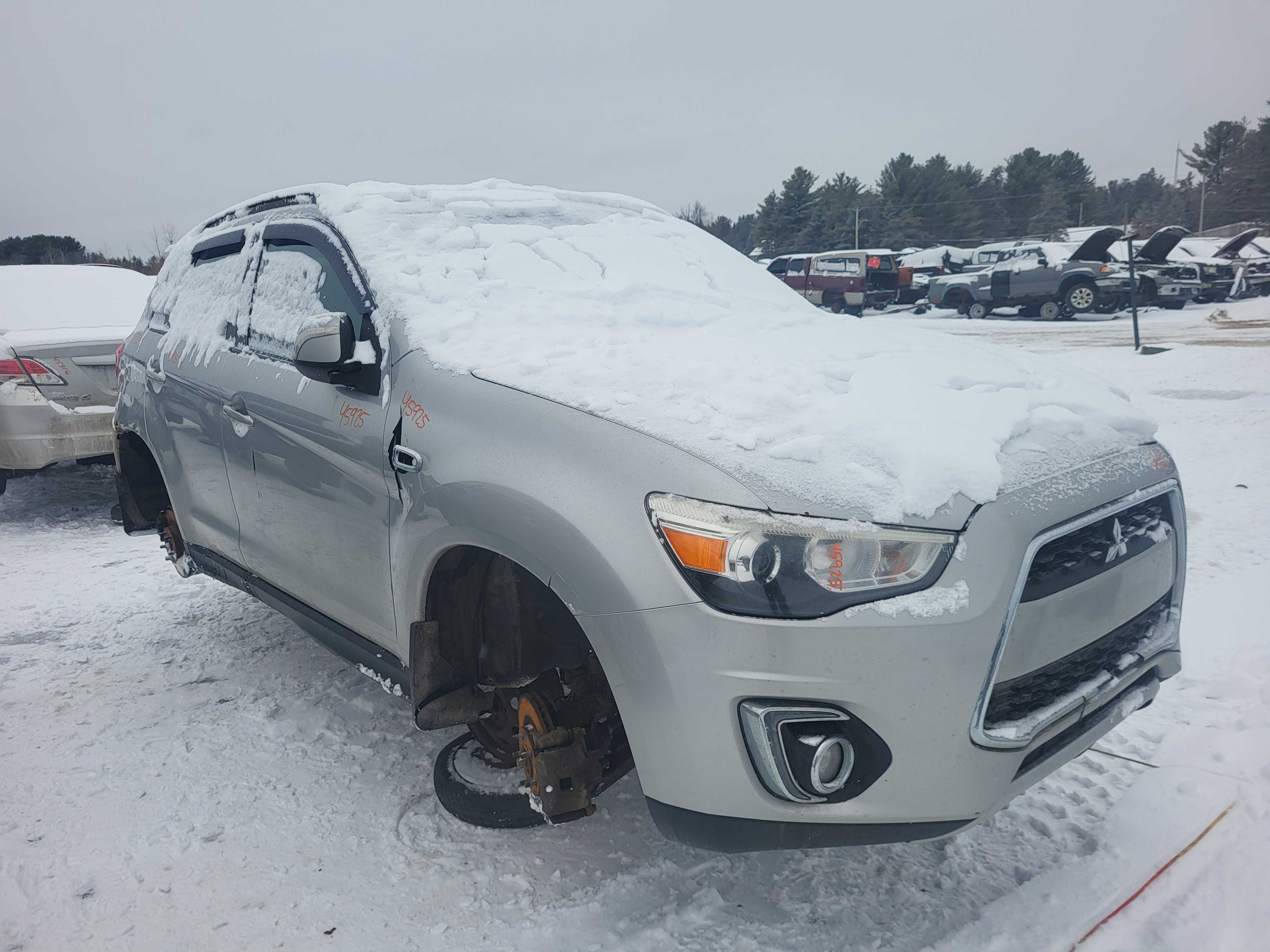 MITSUBISHI RVR 2014