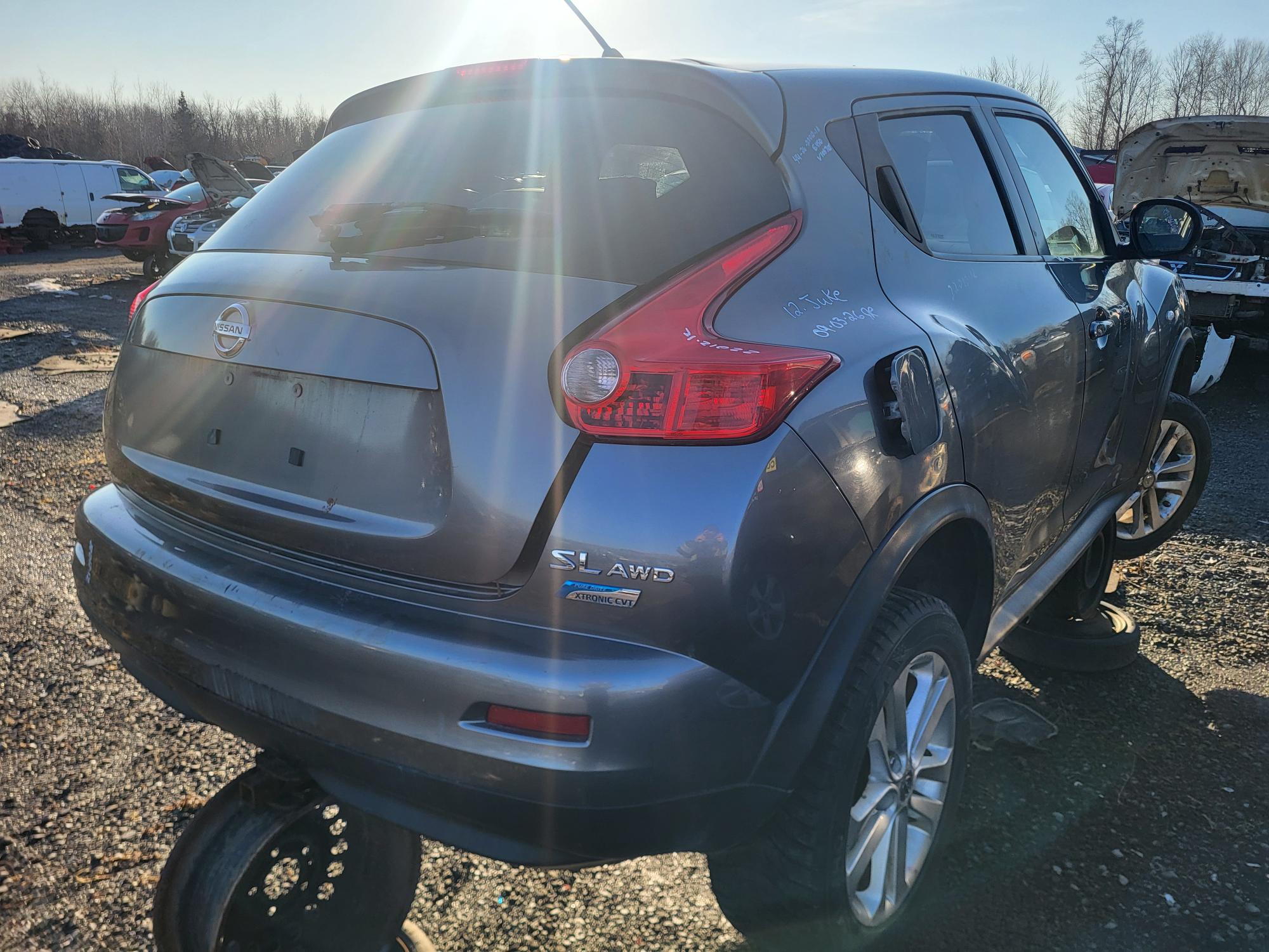 NISSAN JUKE 2012