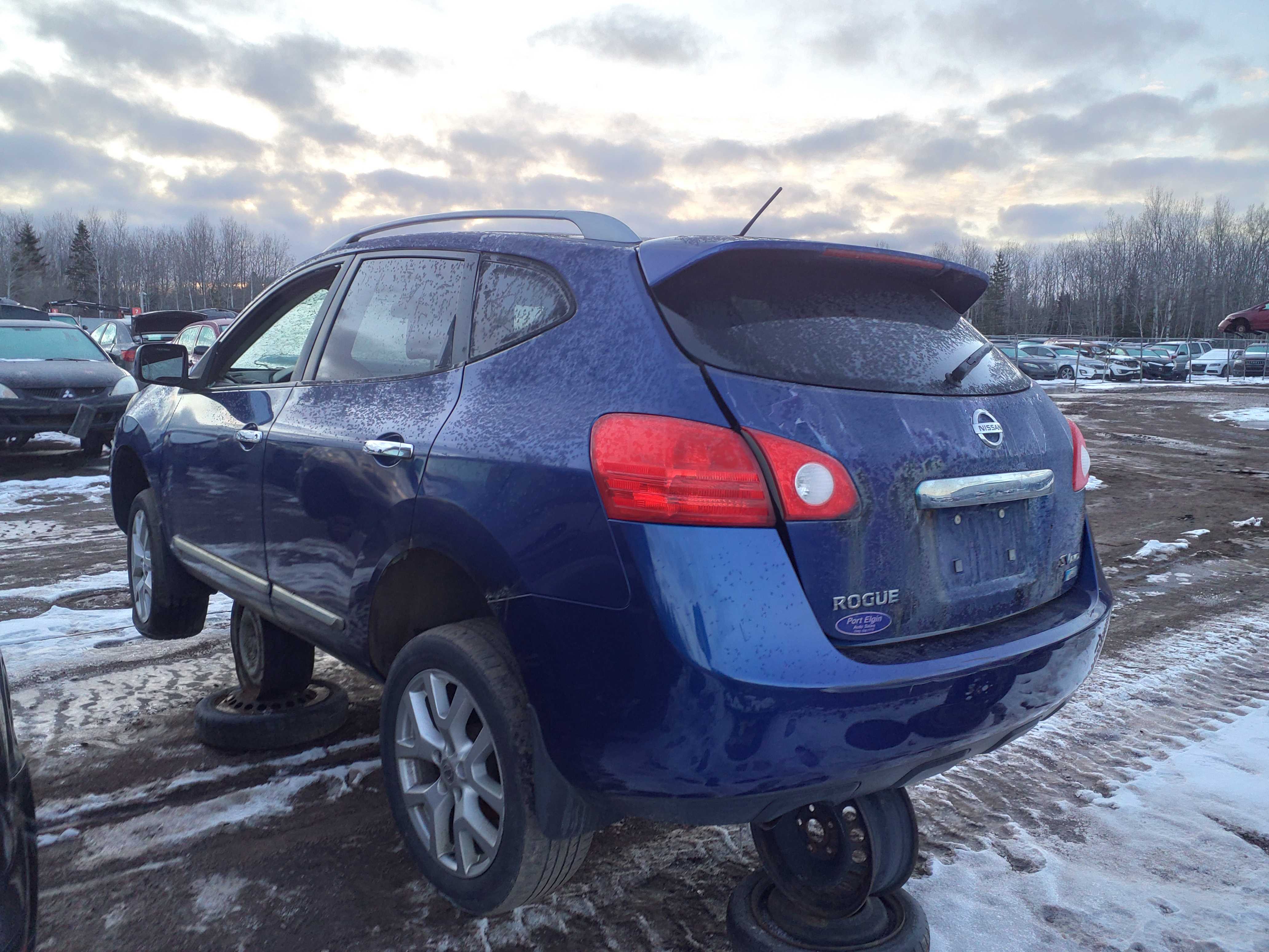 NISSAN ROGUE 2011