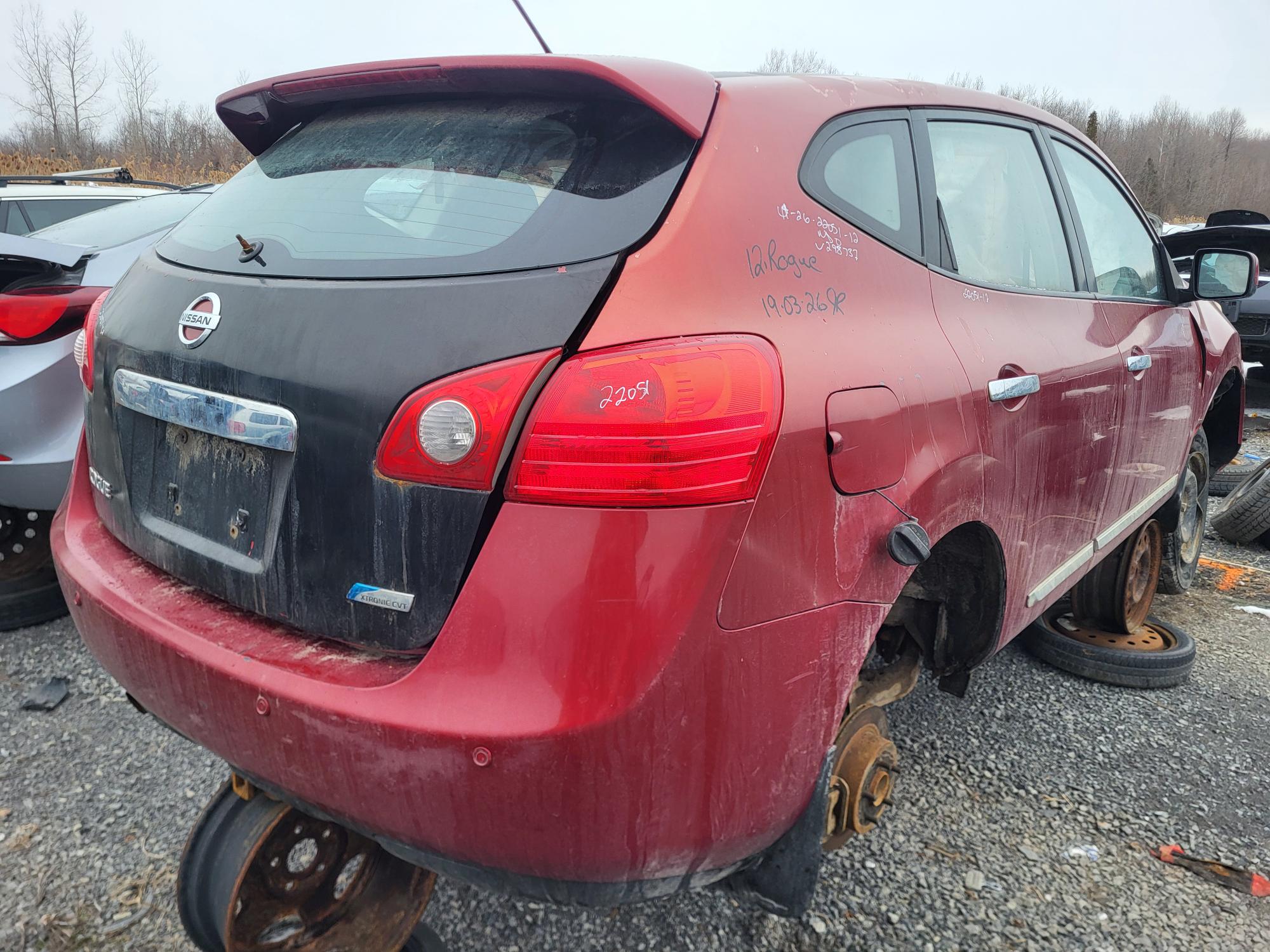 NISSAN ROGUE 2012