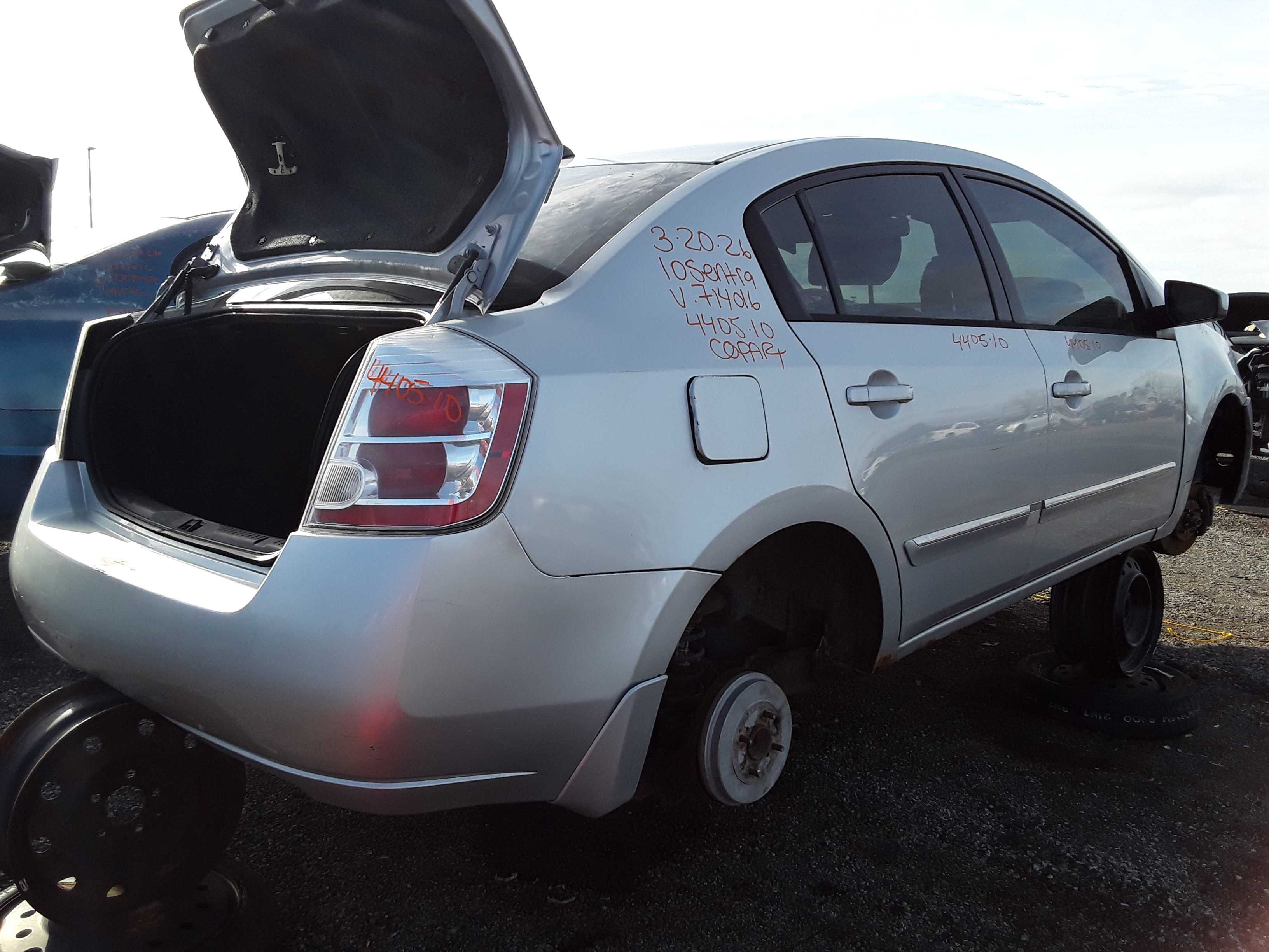 NISSAN SENTRA 2010
