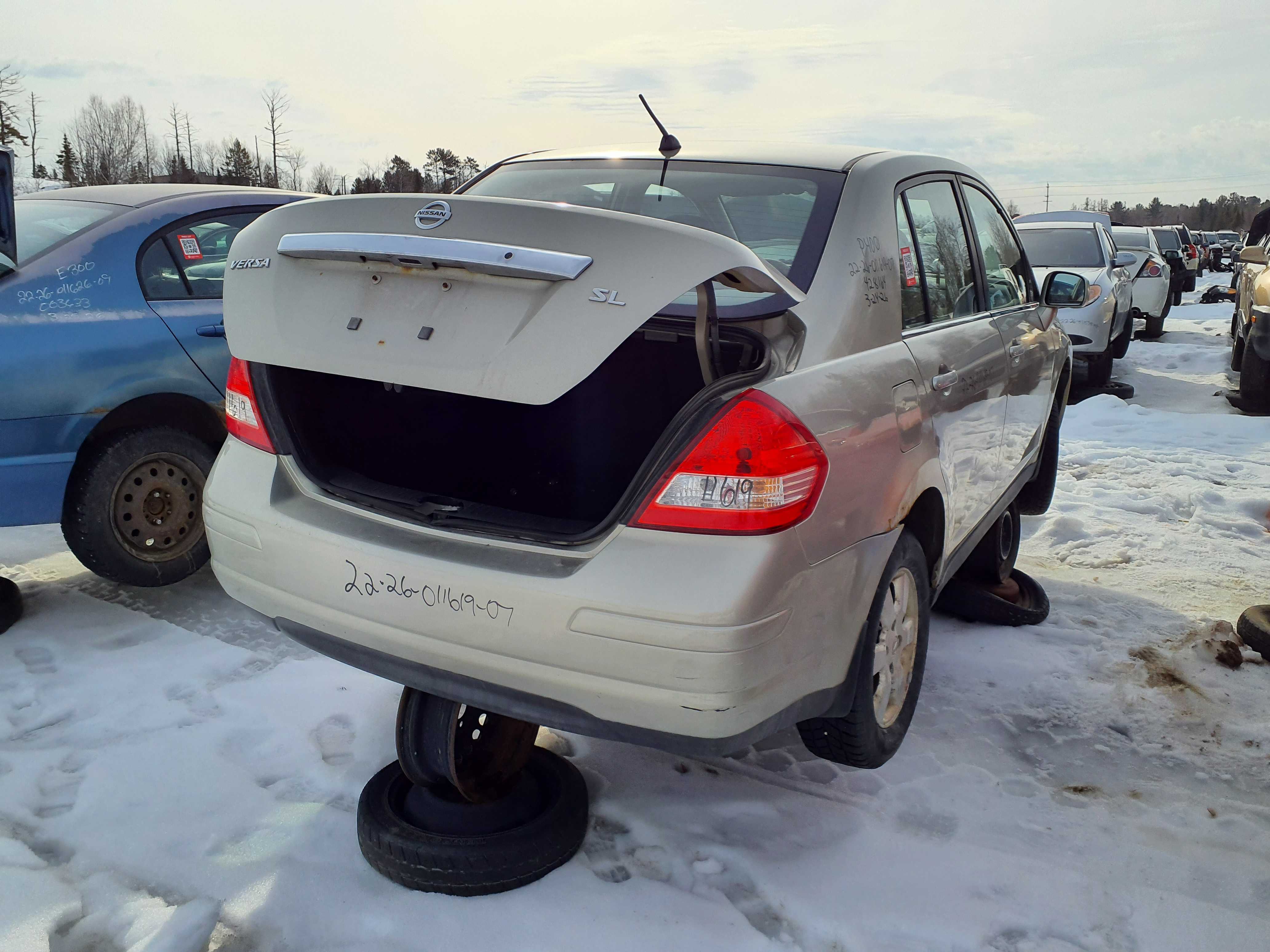 NISSAN VERSA 2007