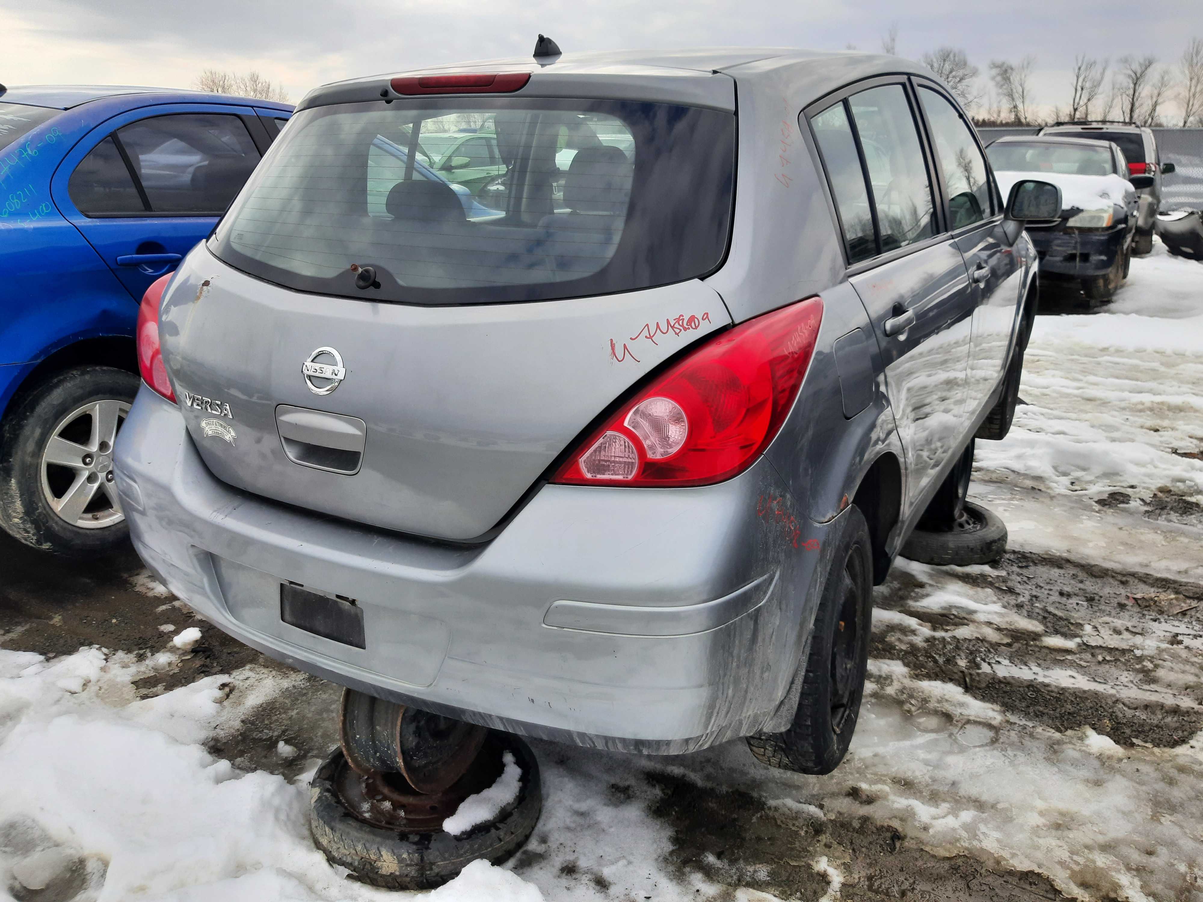 NISSAN VERSA 2009