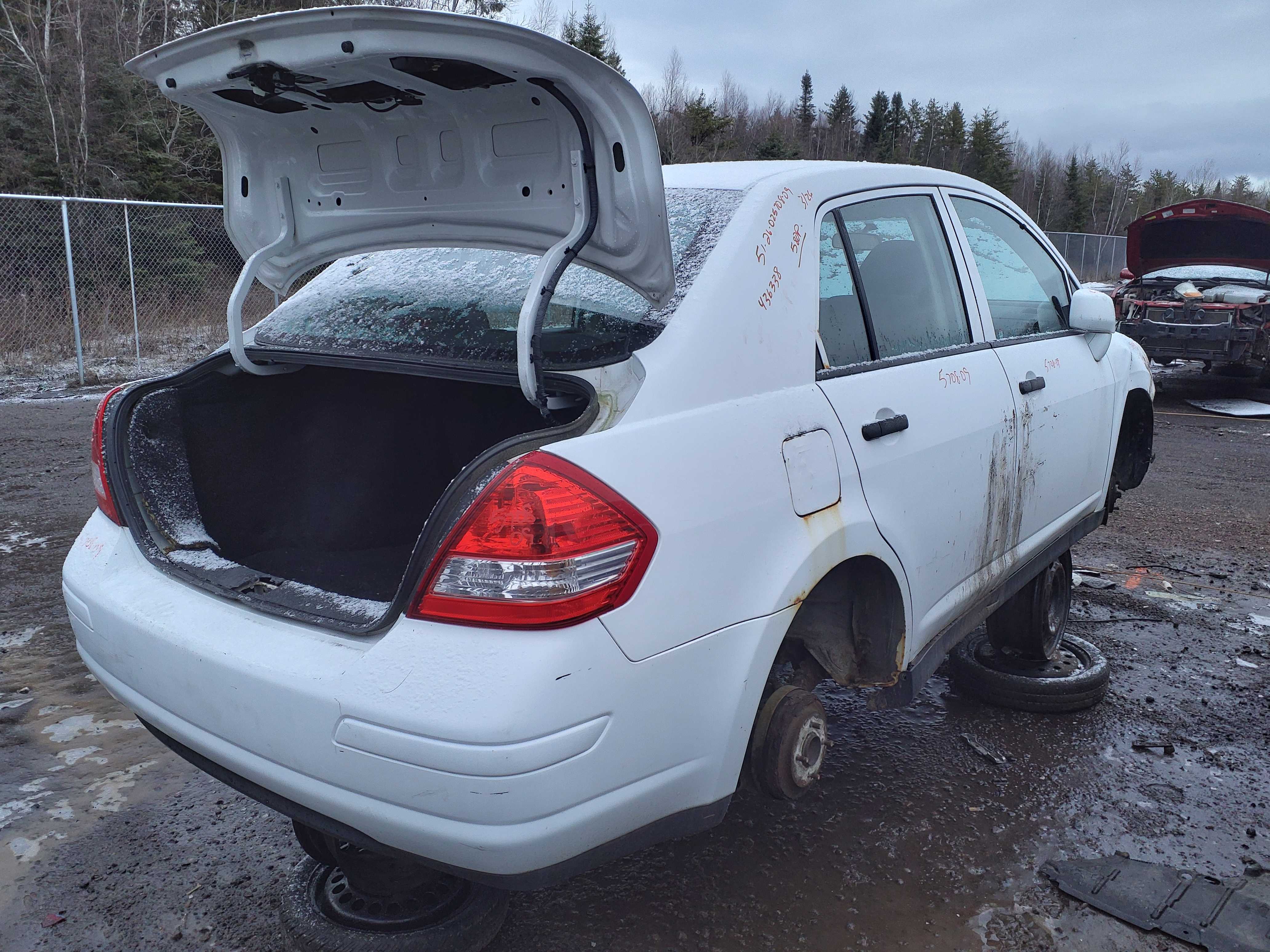 NISSAN VERSA 2009