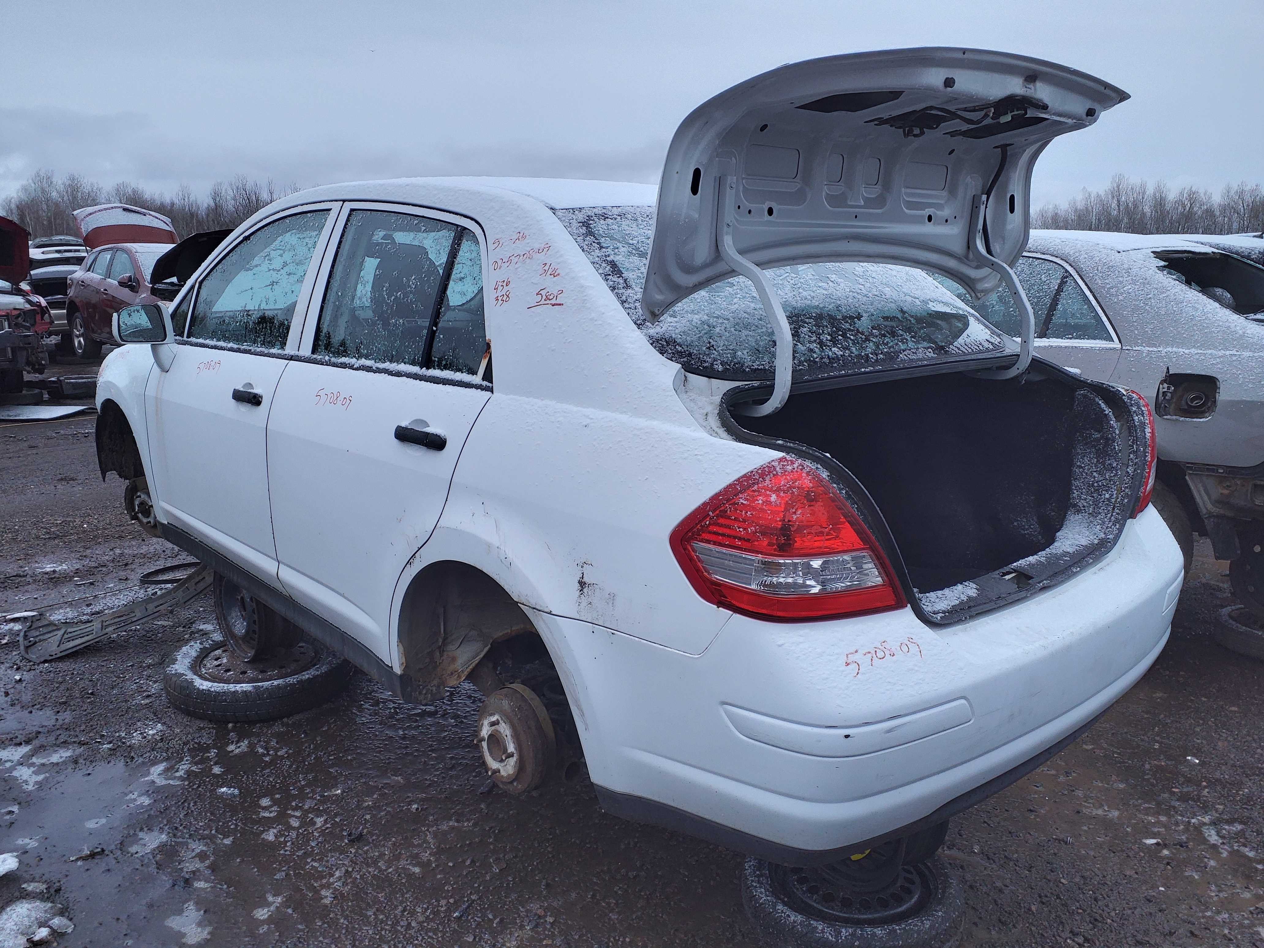 NISSAN VERSA 2009