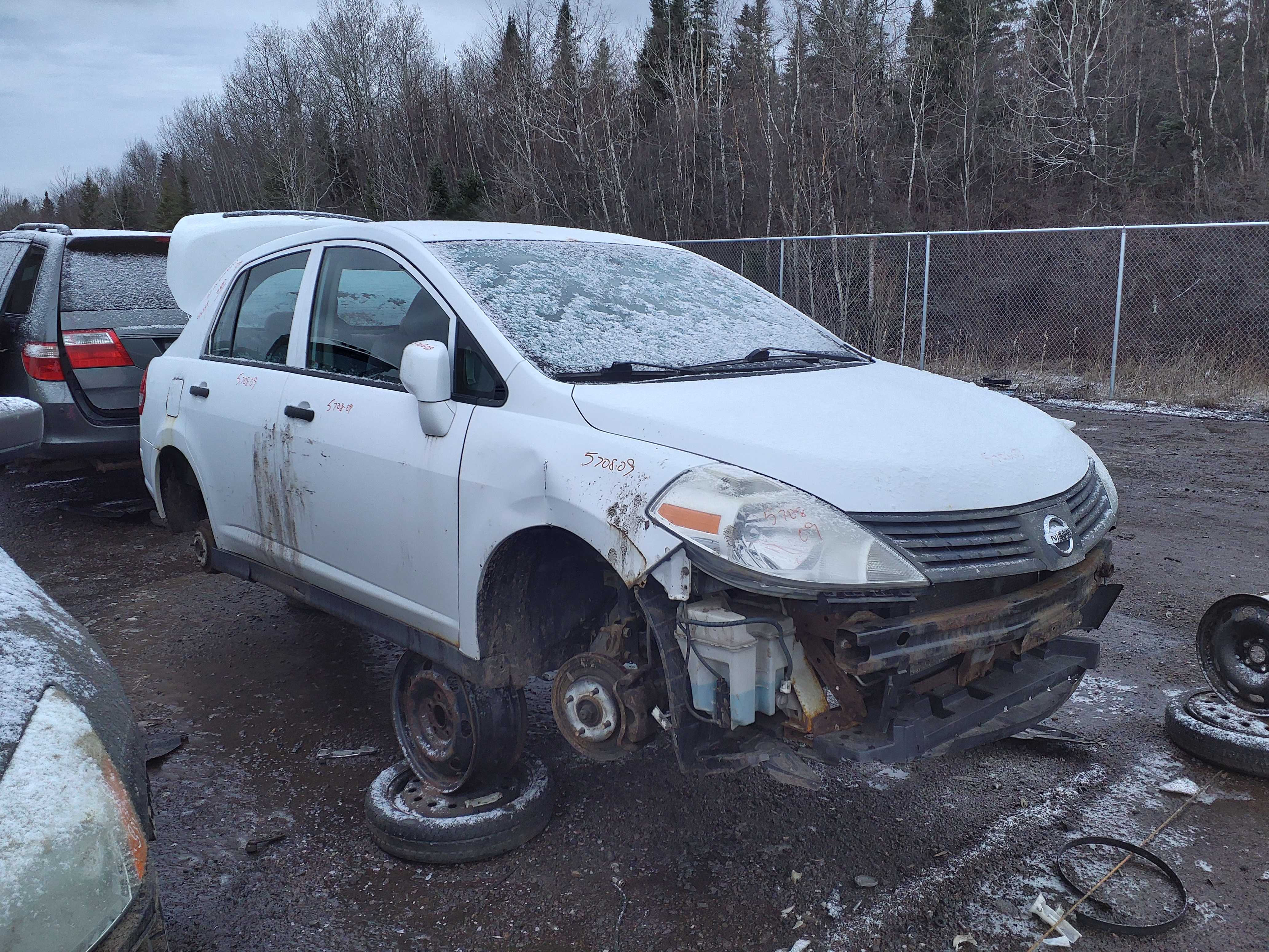 NISSAN VERSA 2009