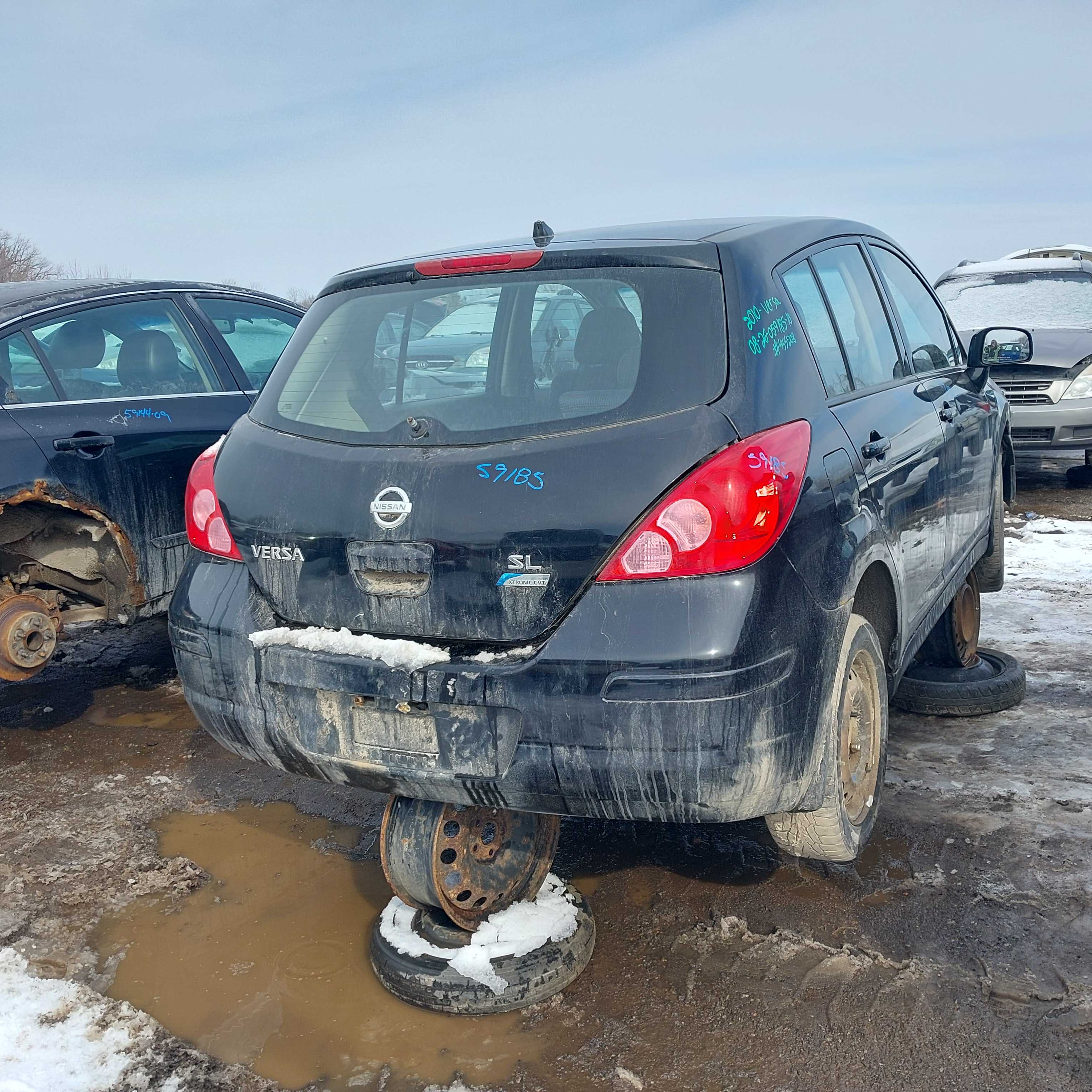 NISSAN VERSA 2010