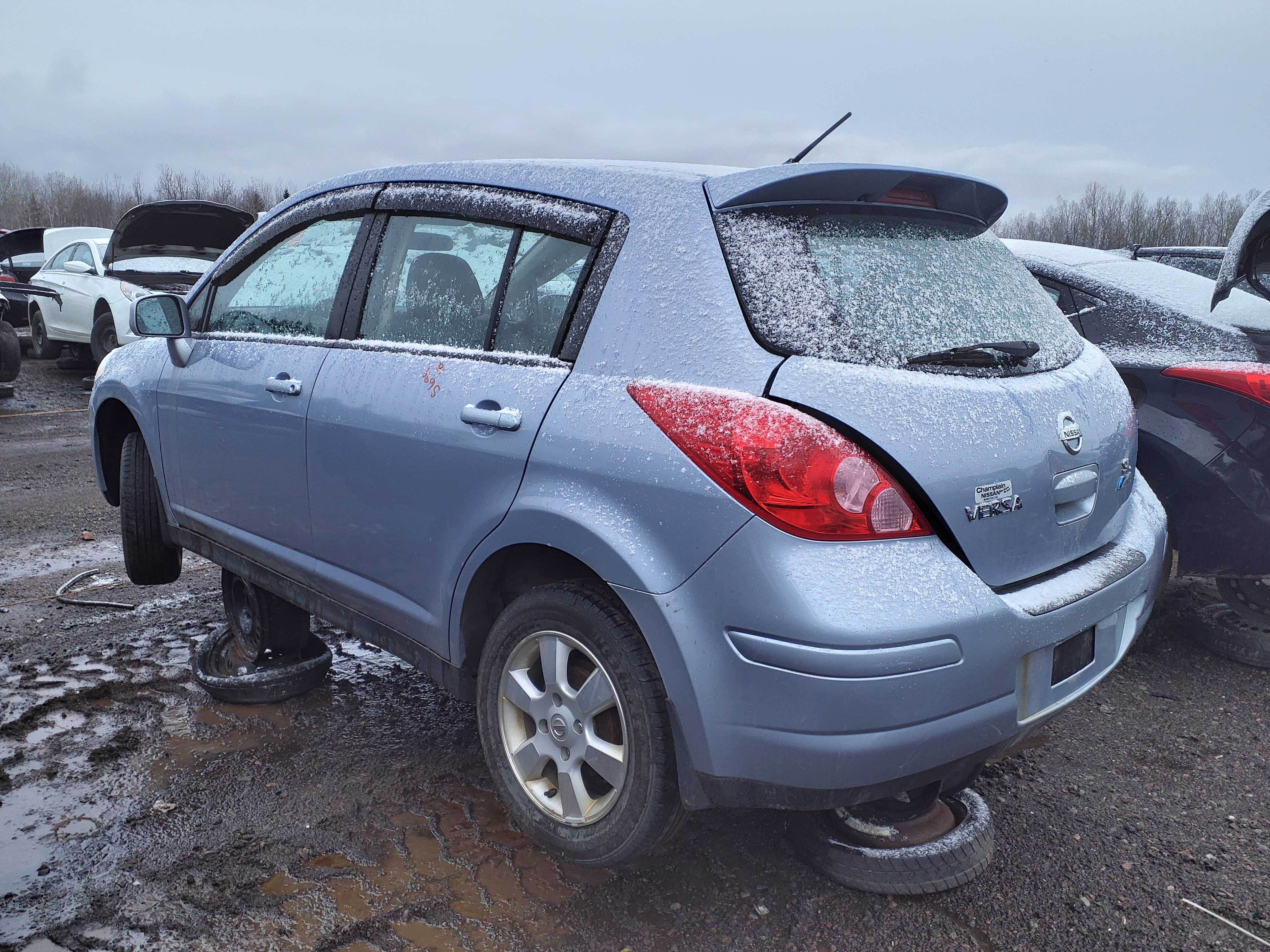 NISSAN VERSA 2012