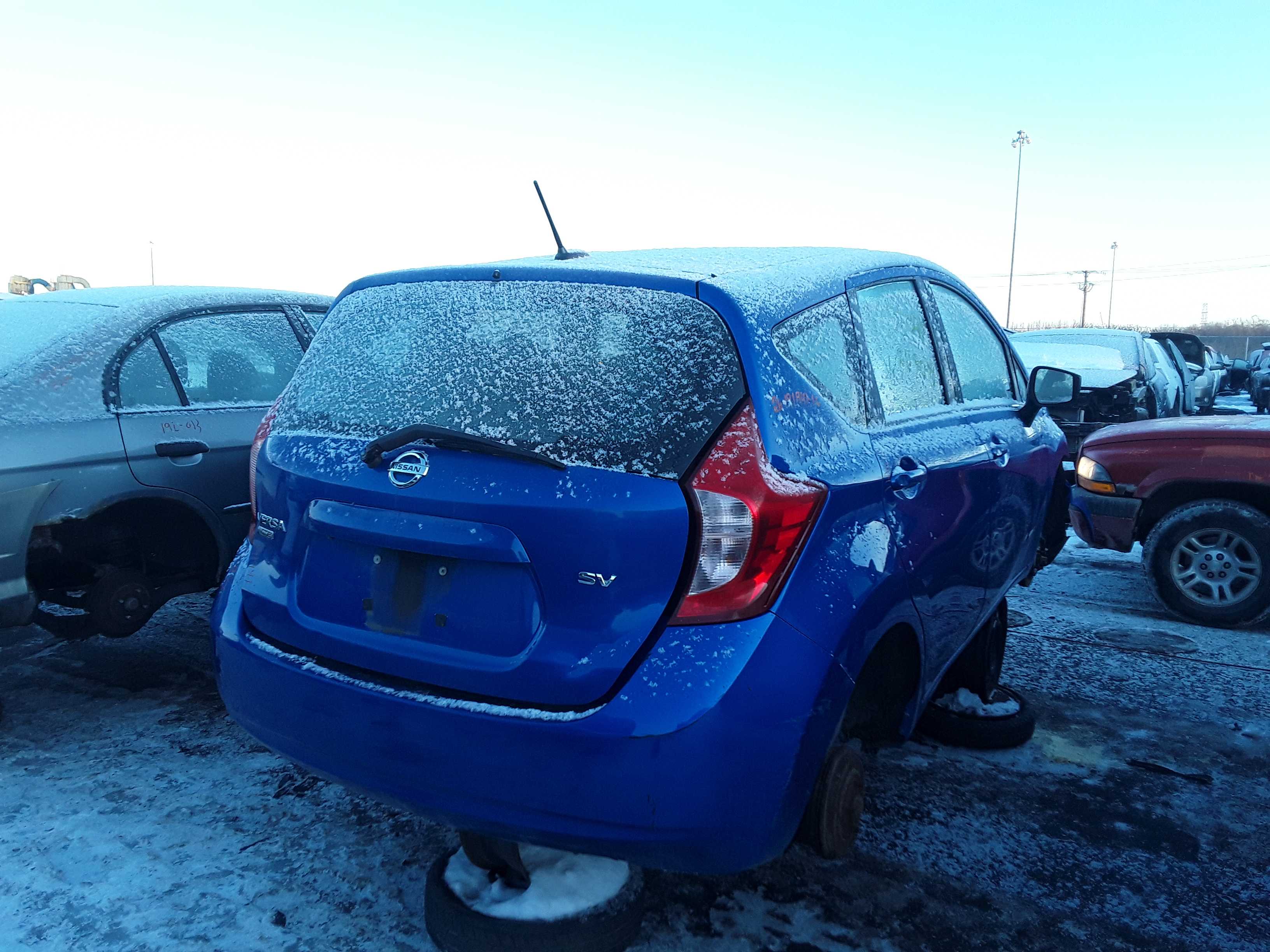 NISSAN VERSA 2016