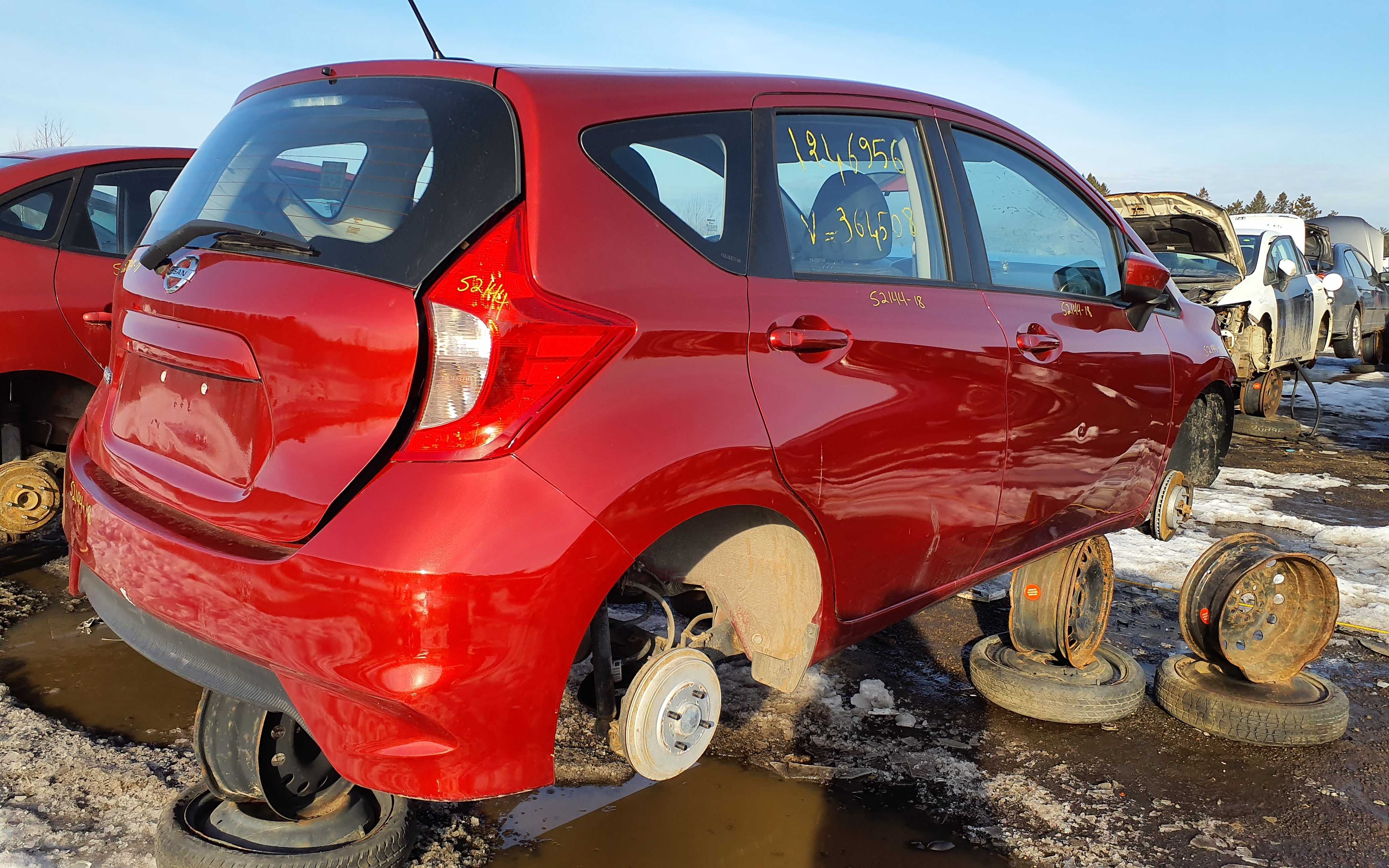 NISSAN VERSA 2018