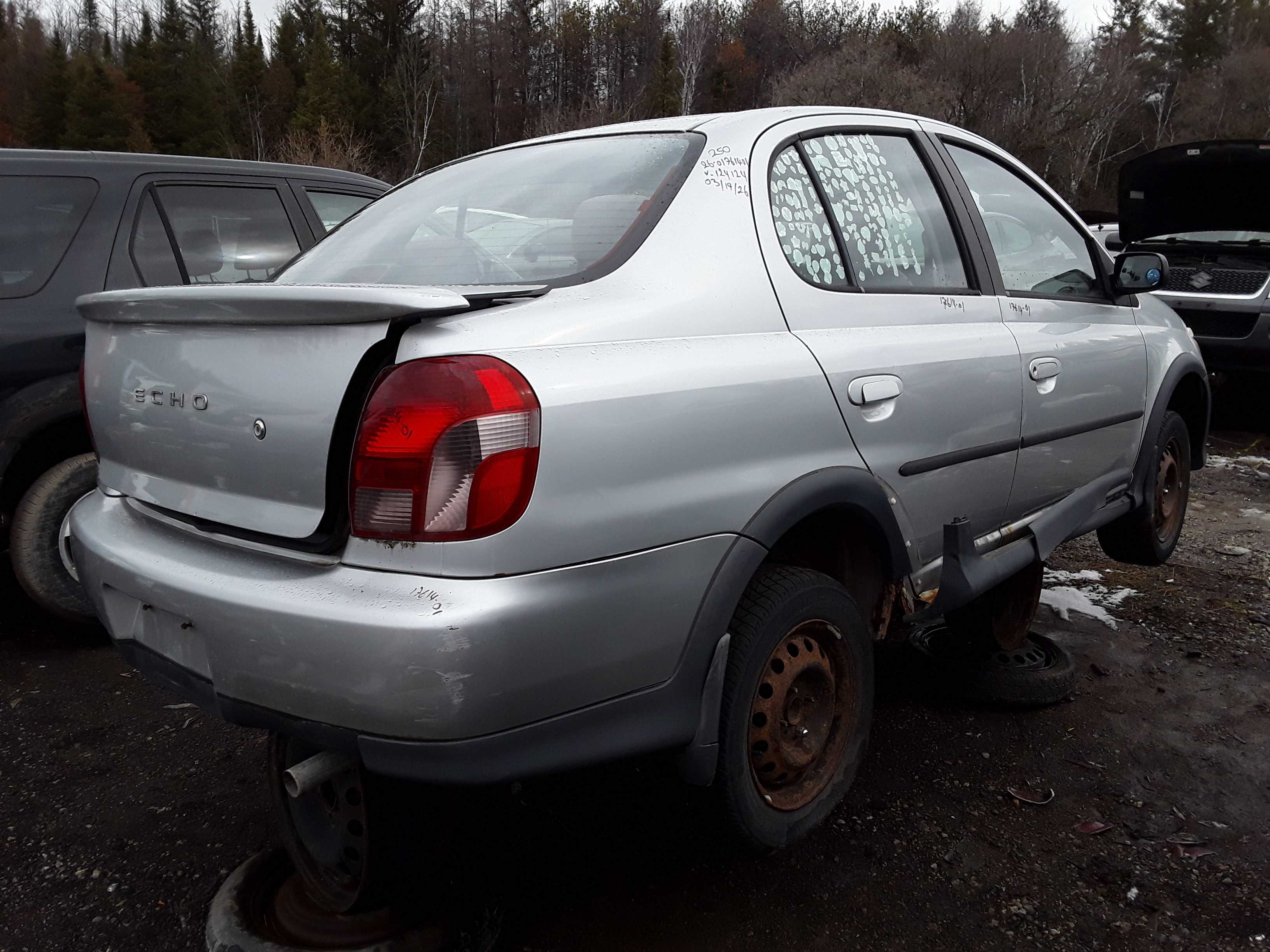 TOYOTA ECHO 2001