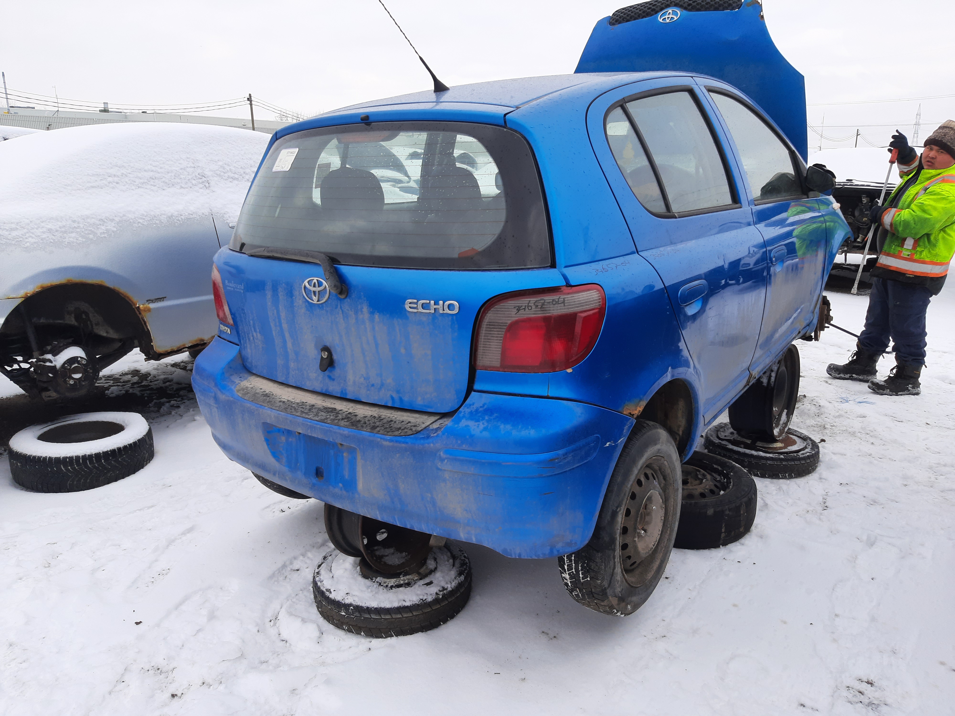 TOYOTA ECHO 2004