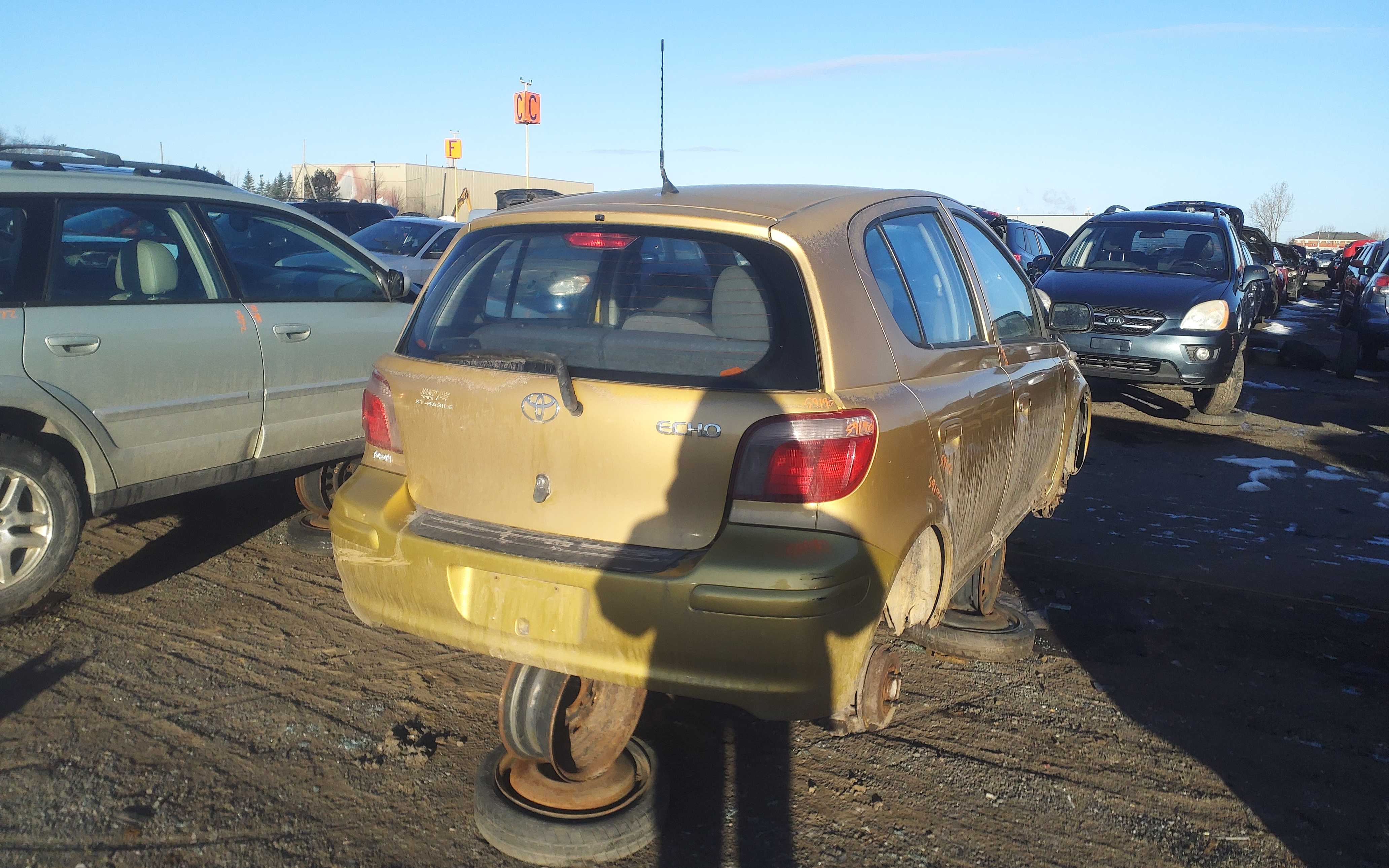 TOYOTA ECHO 2004