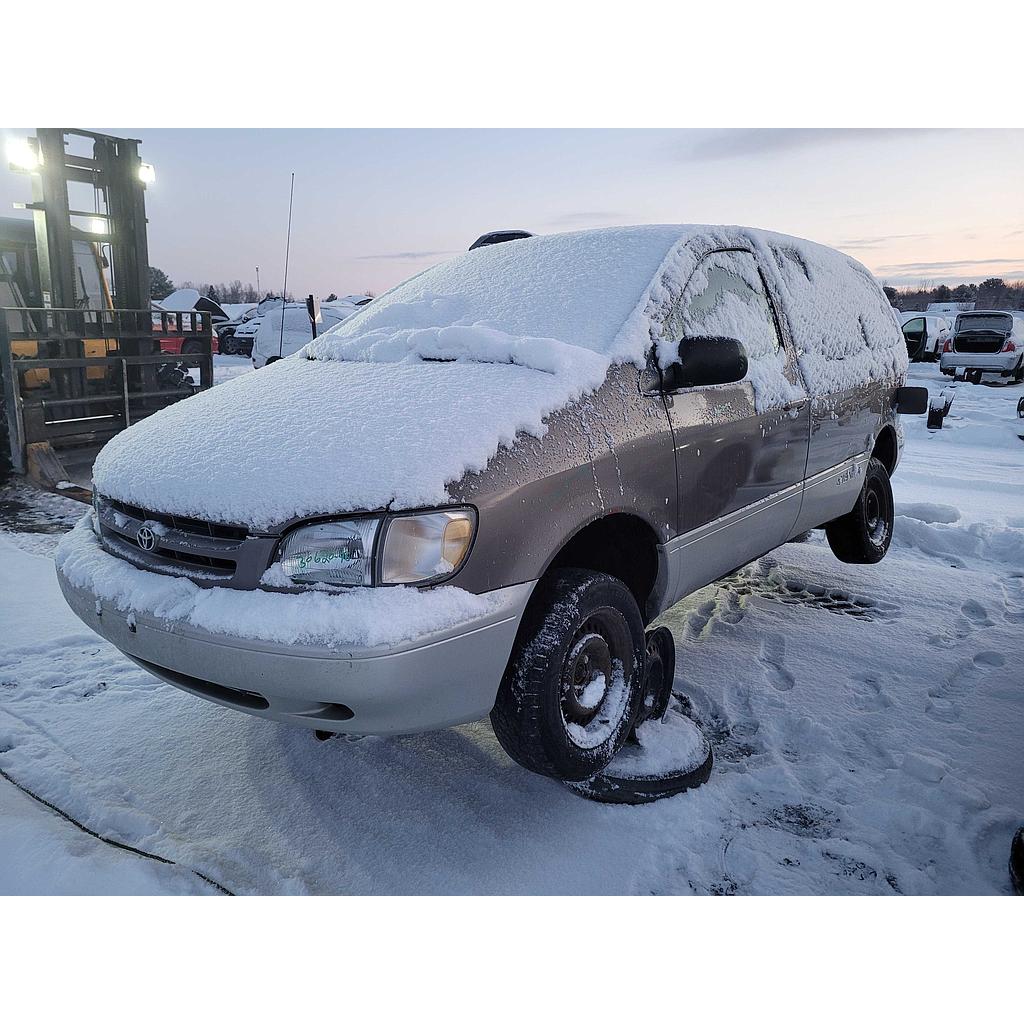 TOYOTA SIENNA 1998
