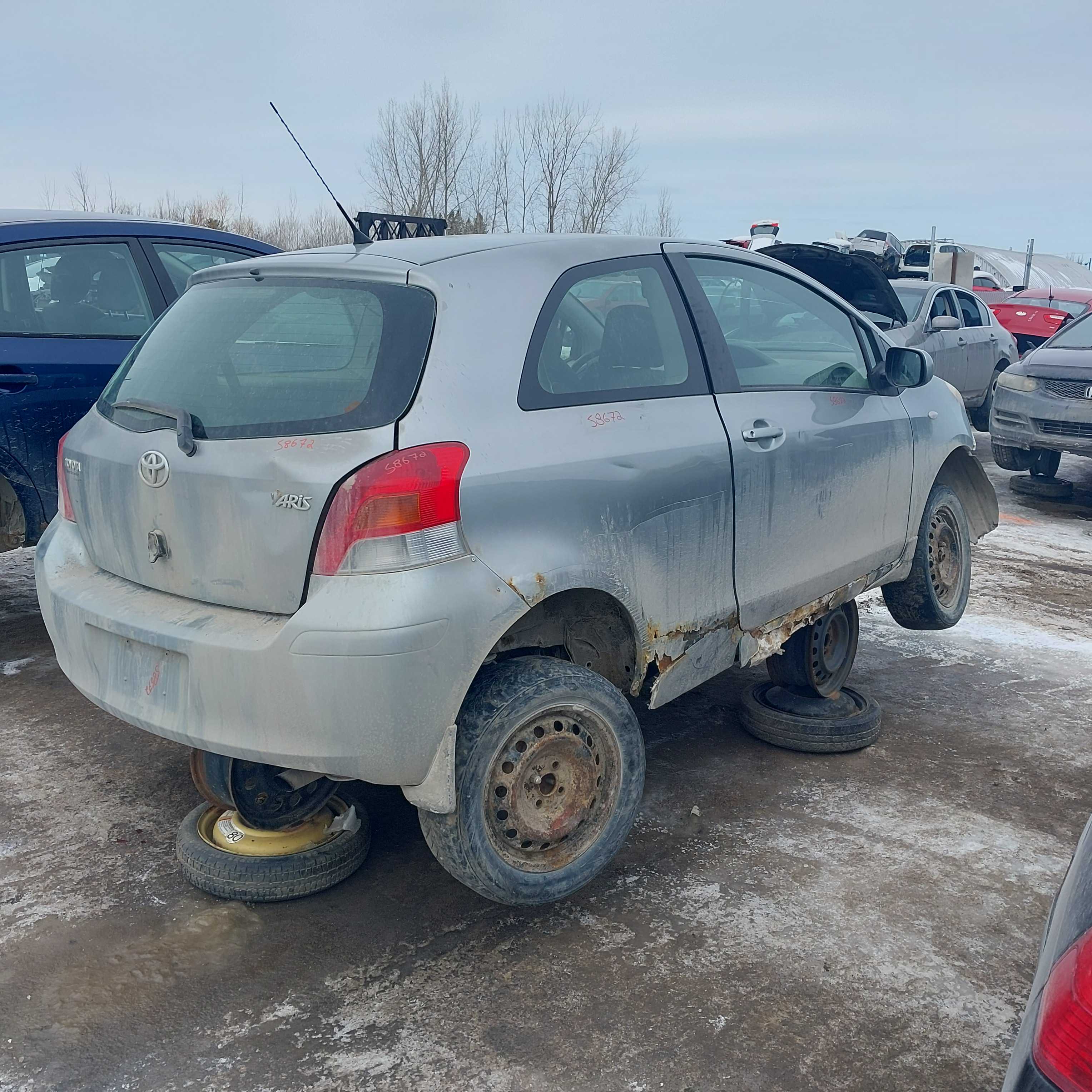 TOYOTA YARIS 2009