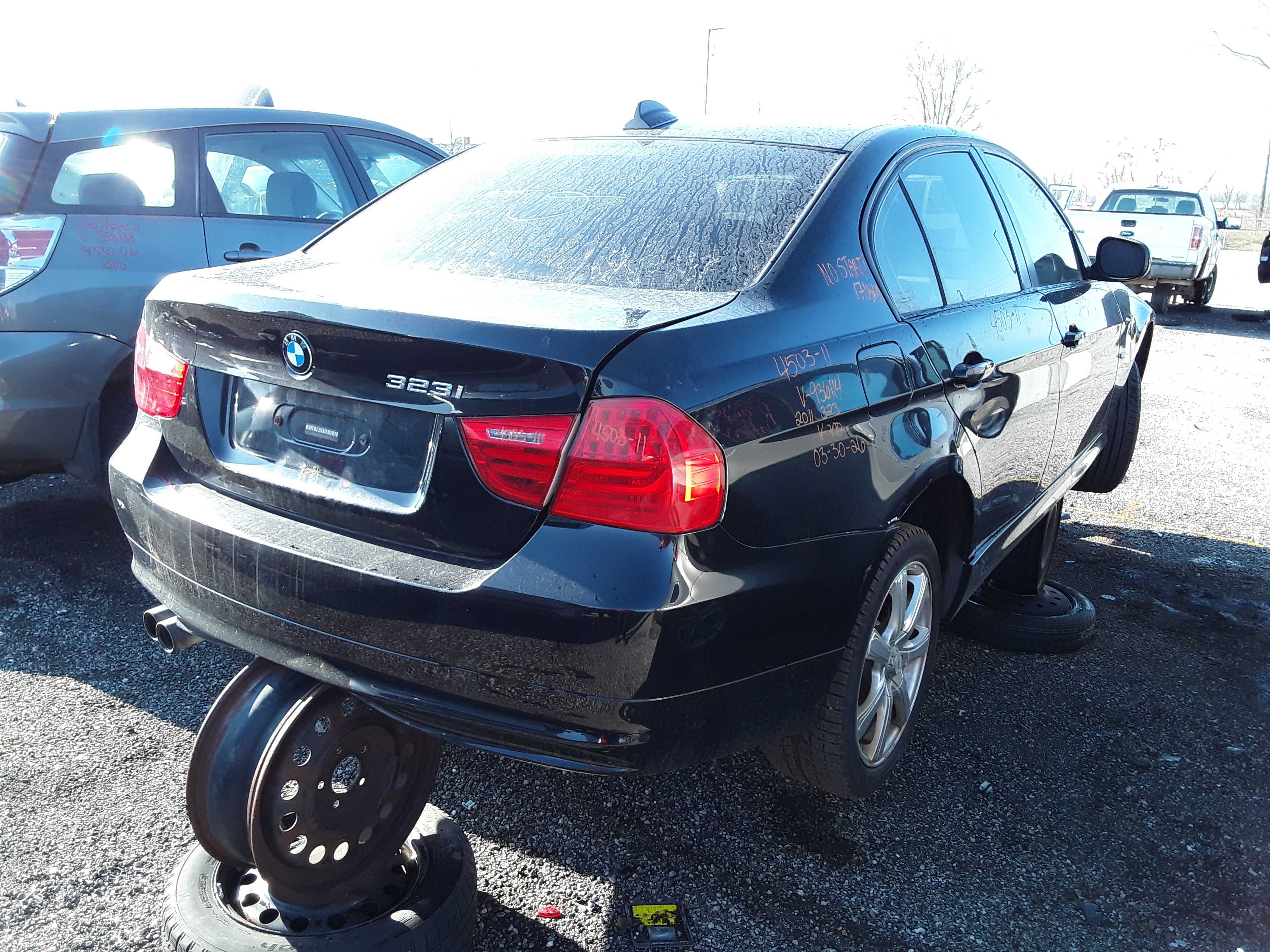 BMW 323 2011