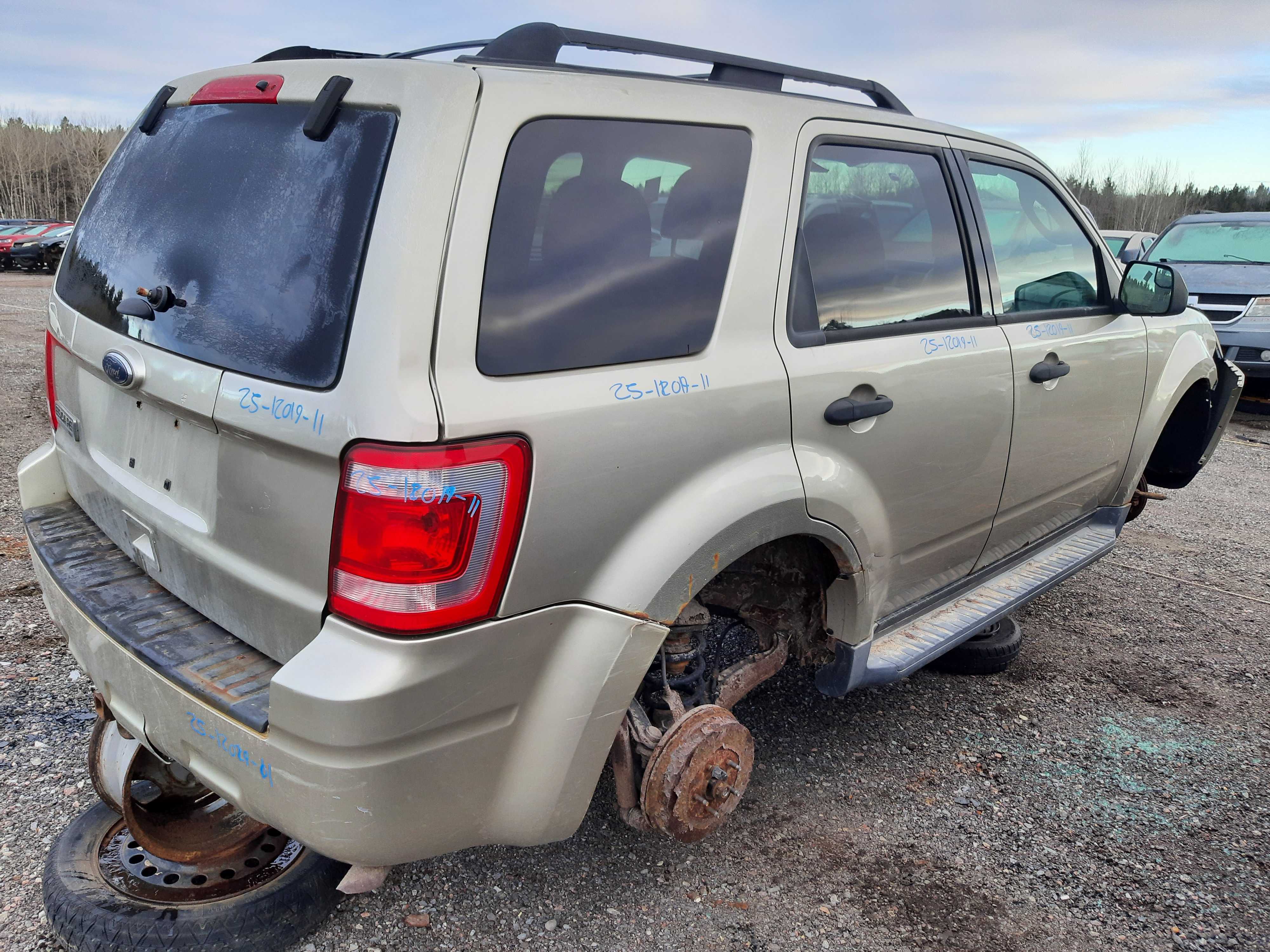FORD ESCAPE 2011