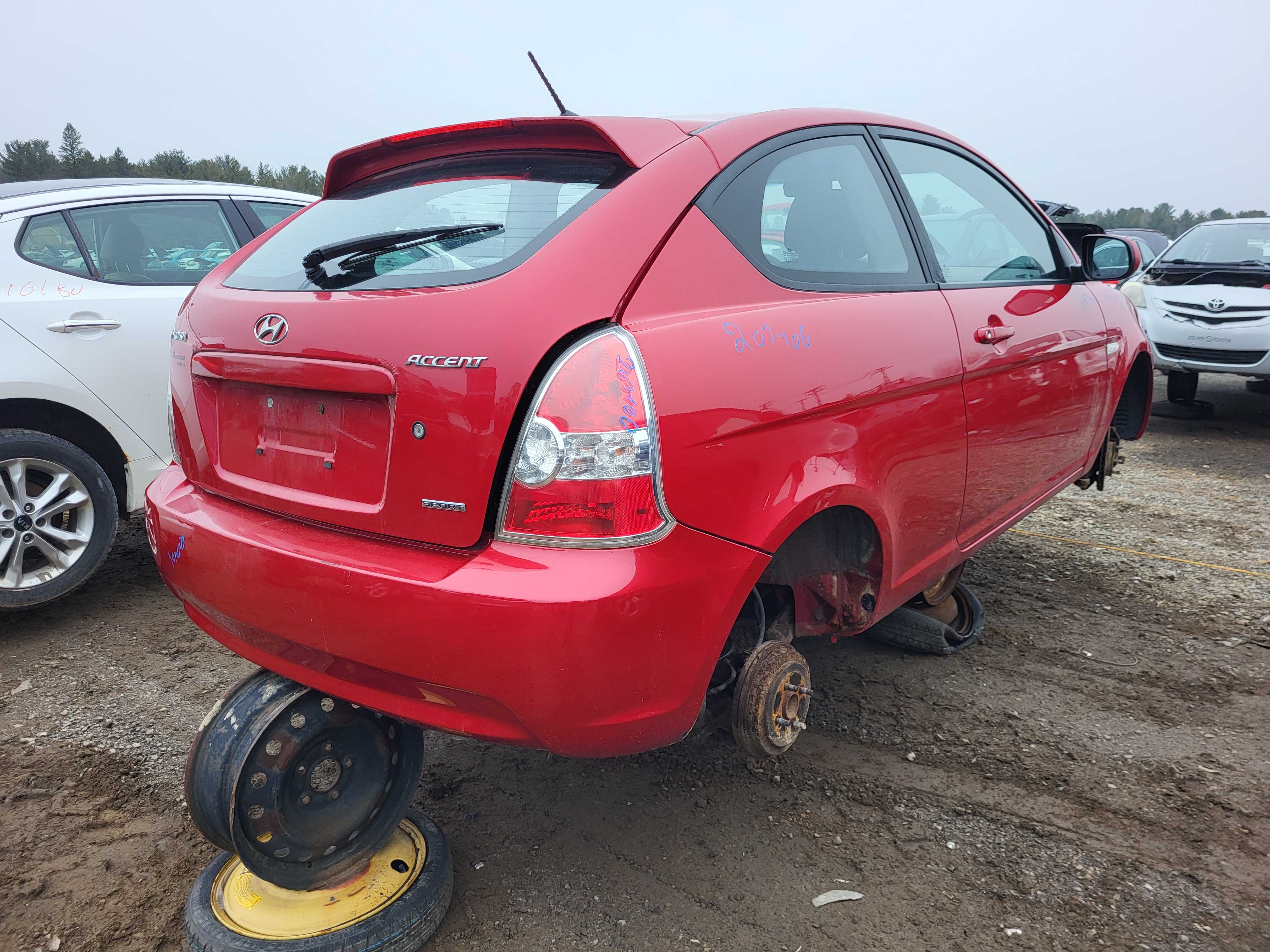 HYUNDAI ACCENT 2011