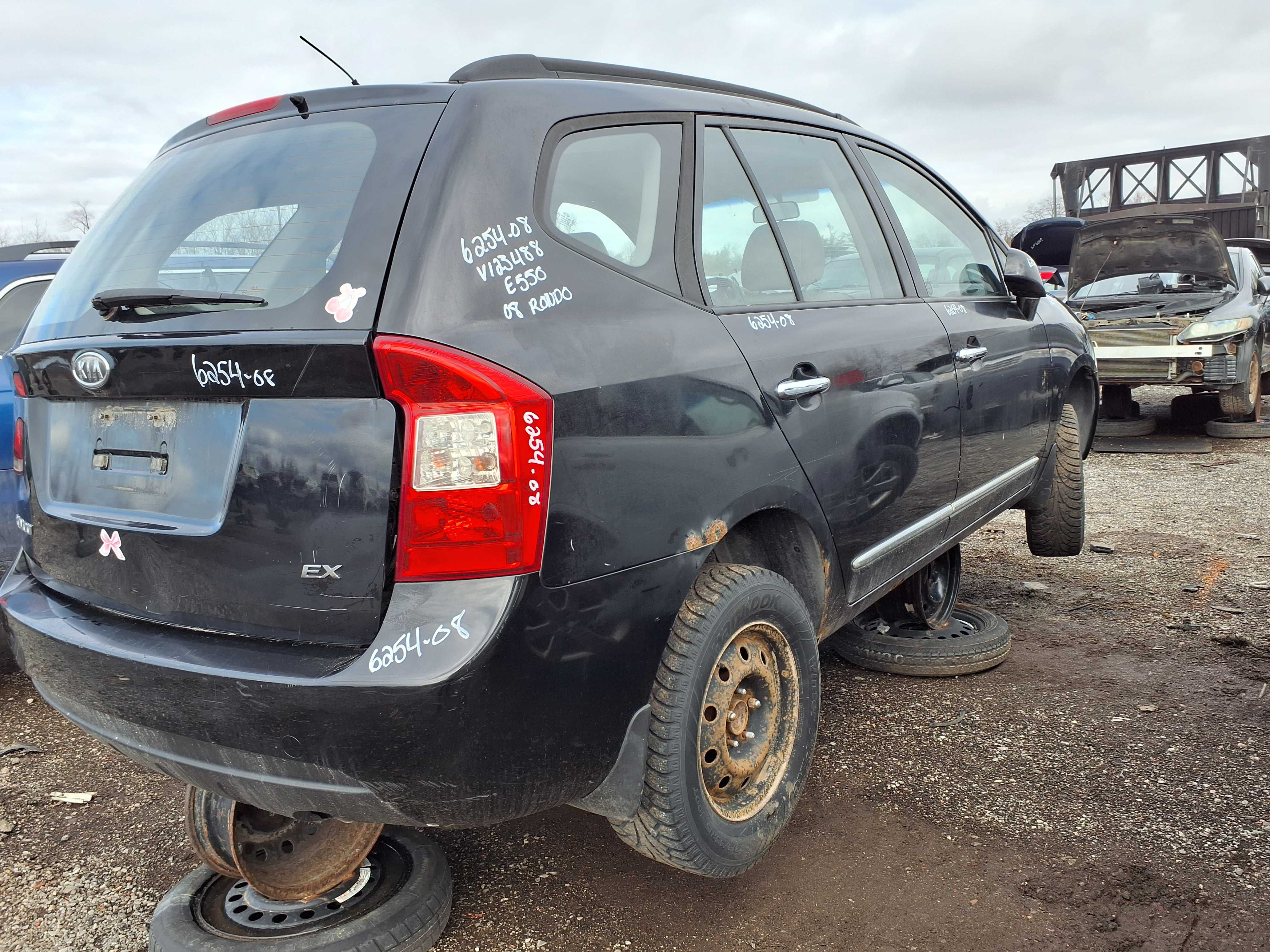 KIA RONDO 2008