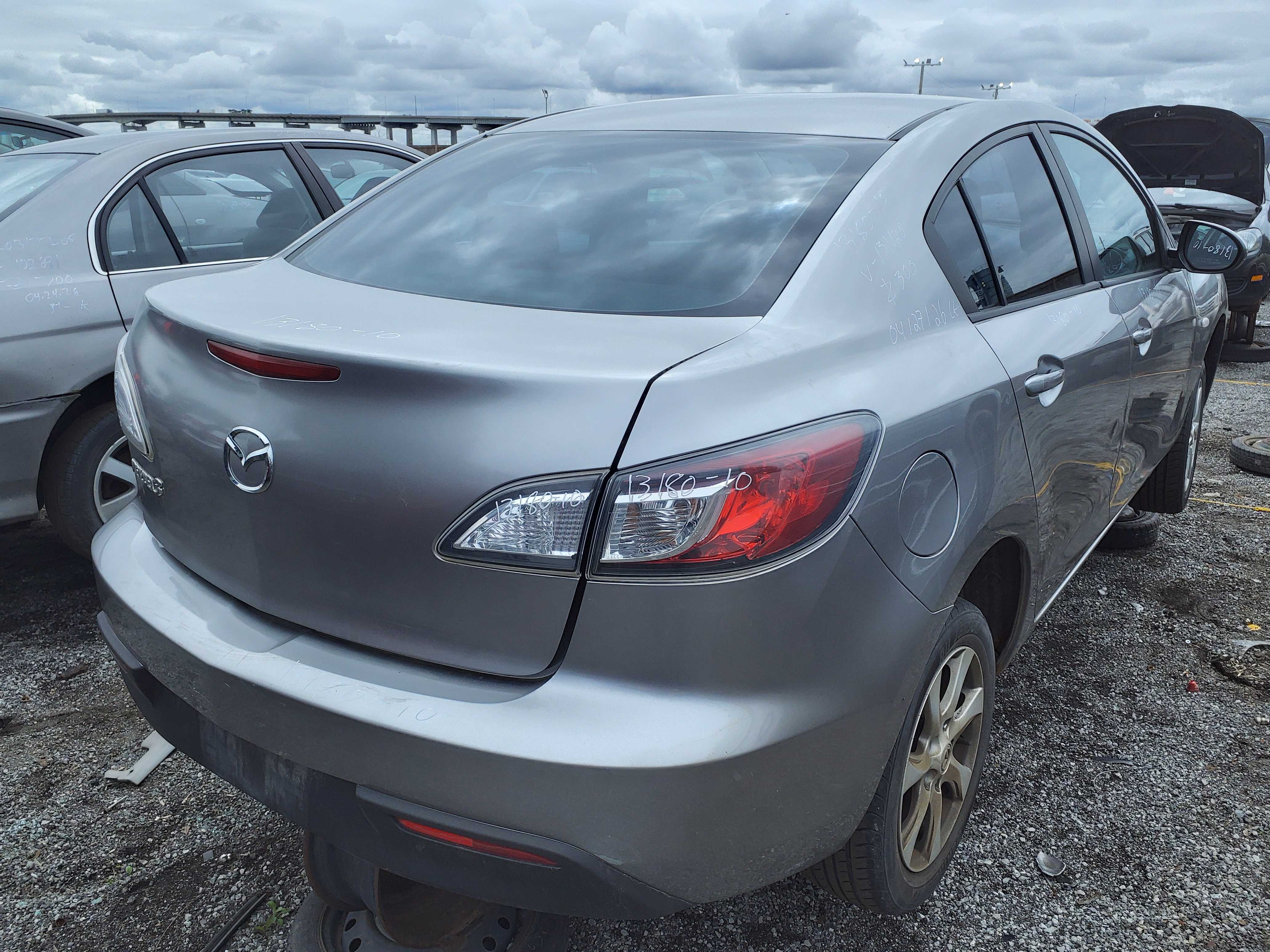 MAZDA MAZDA3 2010